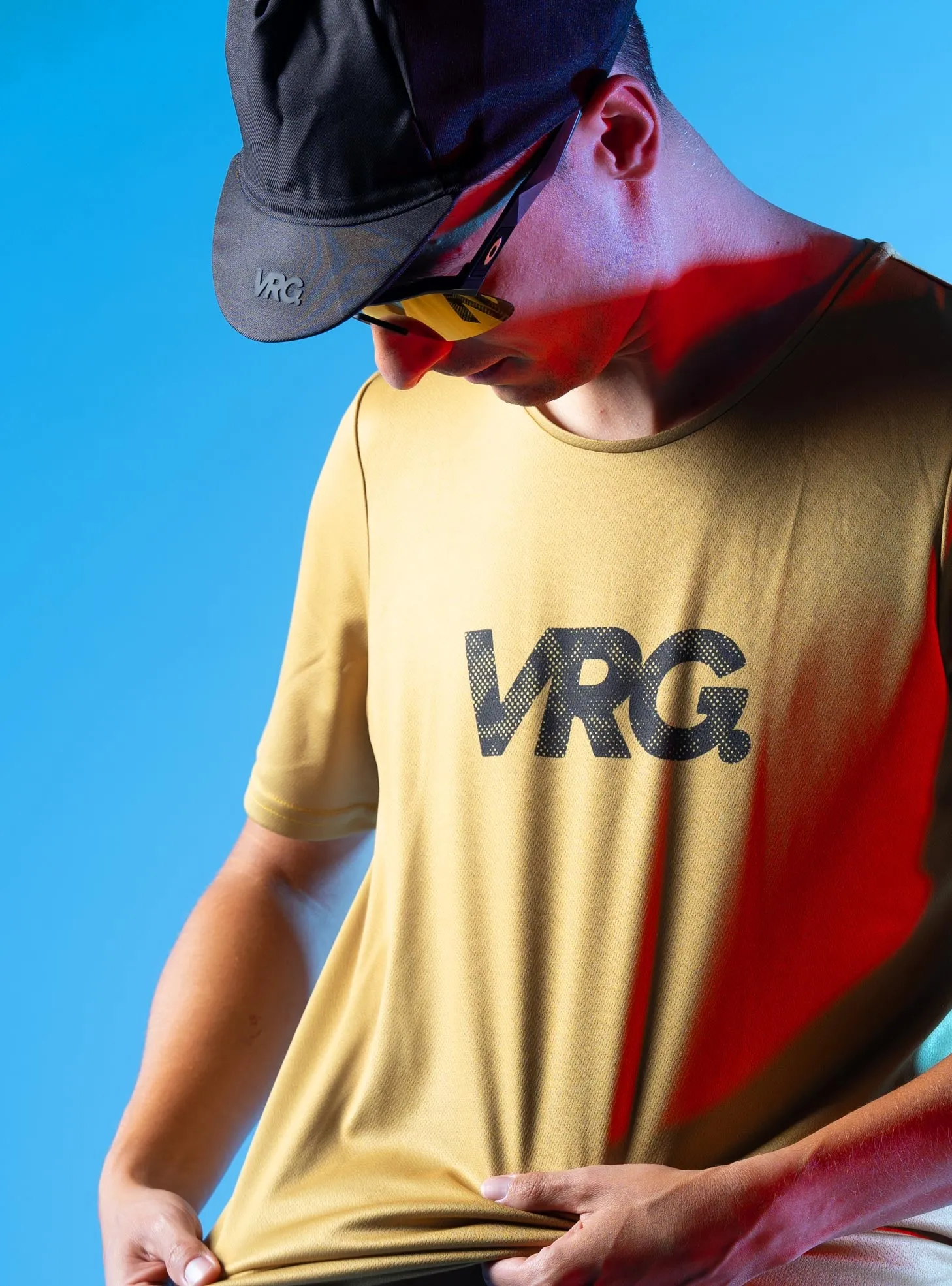 1201 VRG TECH TEE GOLD - MEN