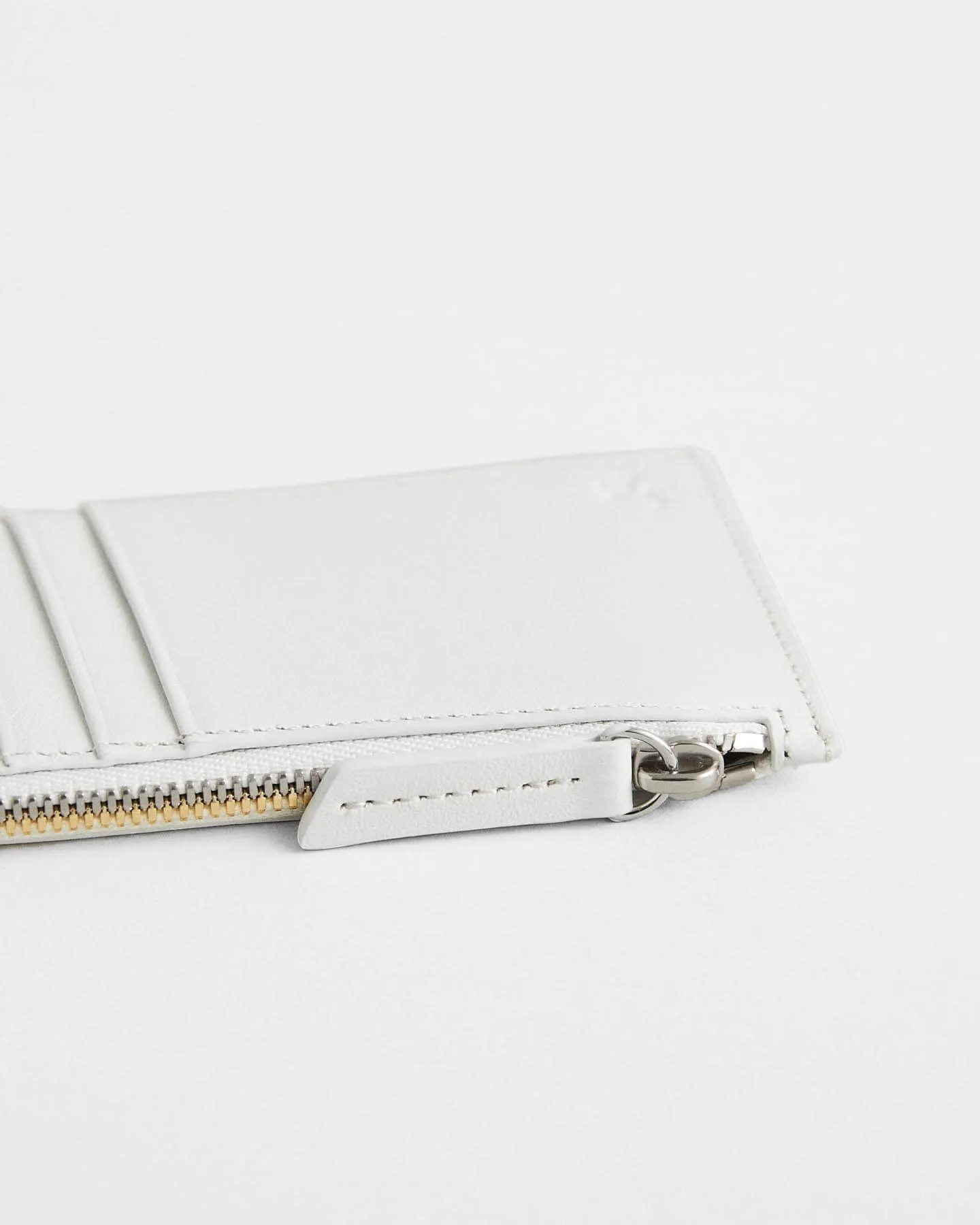 Adano Zipped Cardholder