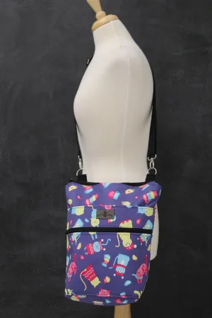 Adventure Crossbody Tote Bag in Cozy Cats