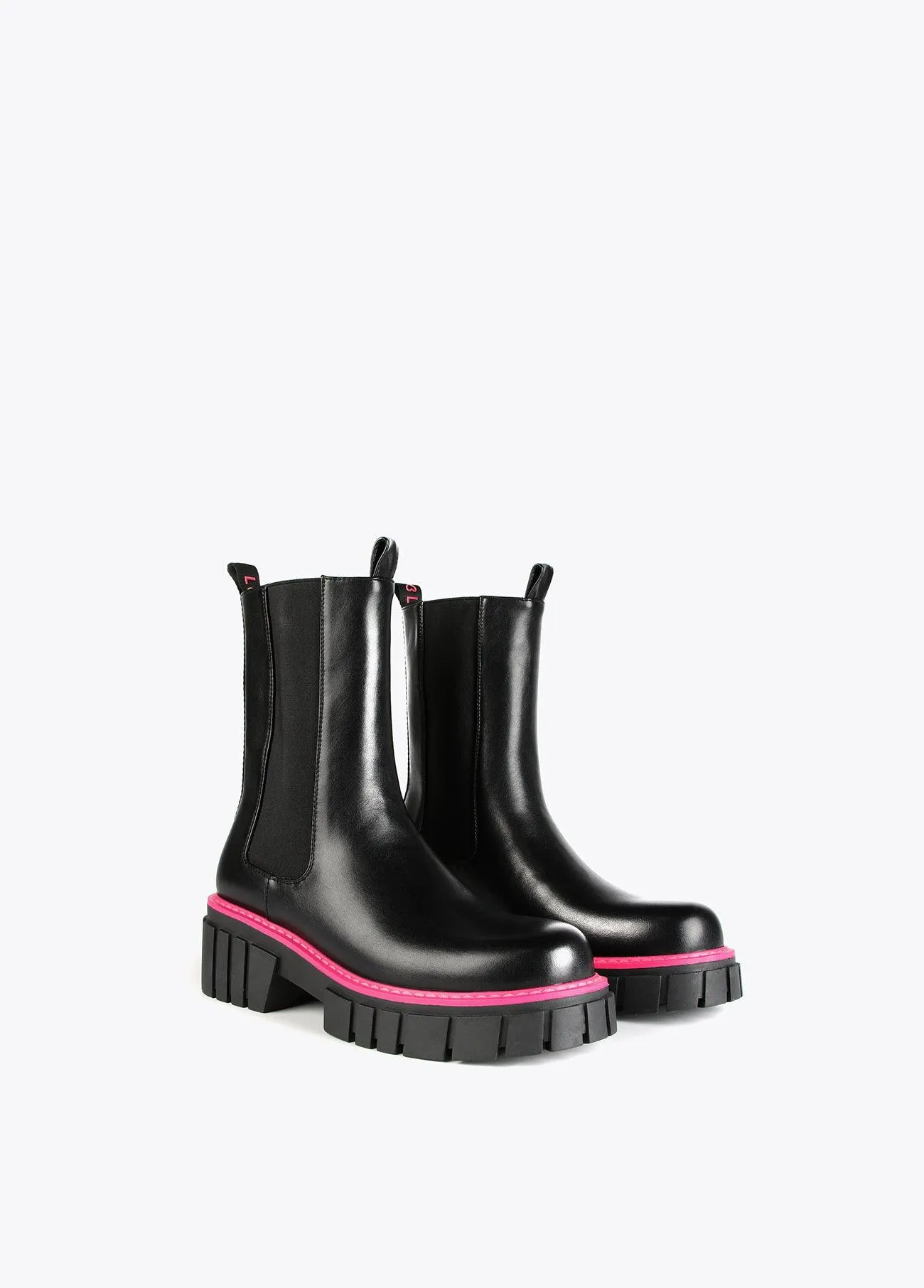 Ankle boots with two-tone soles