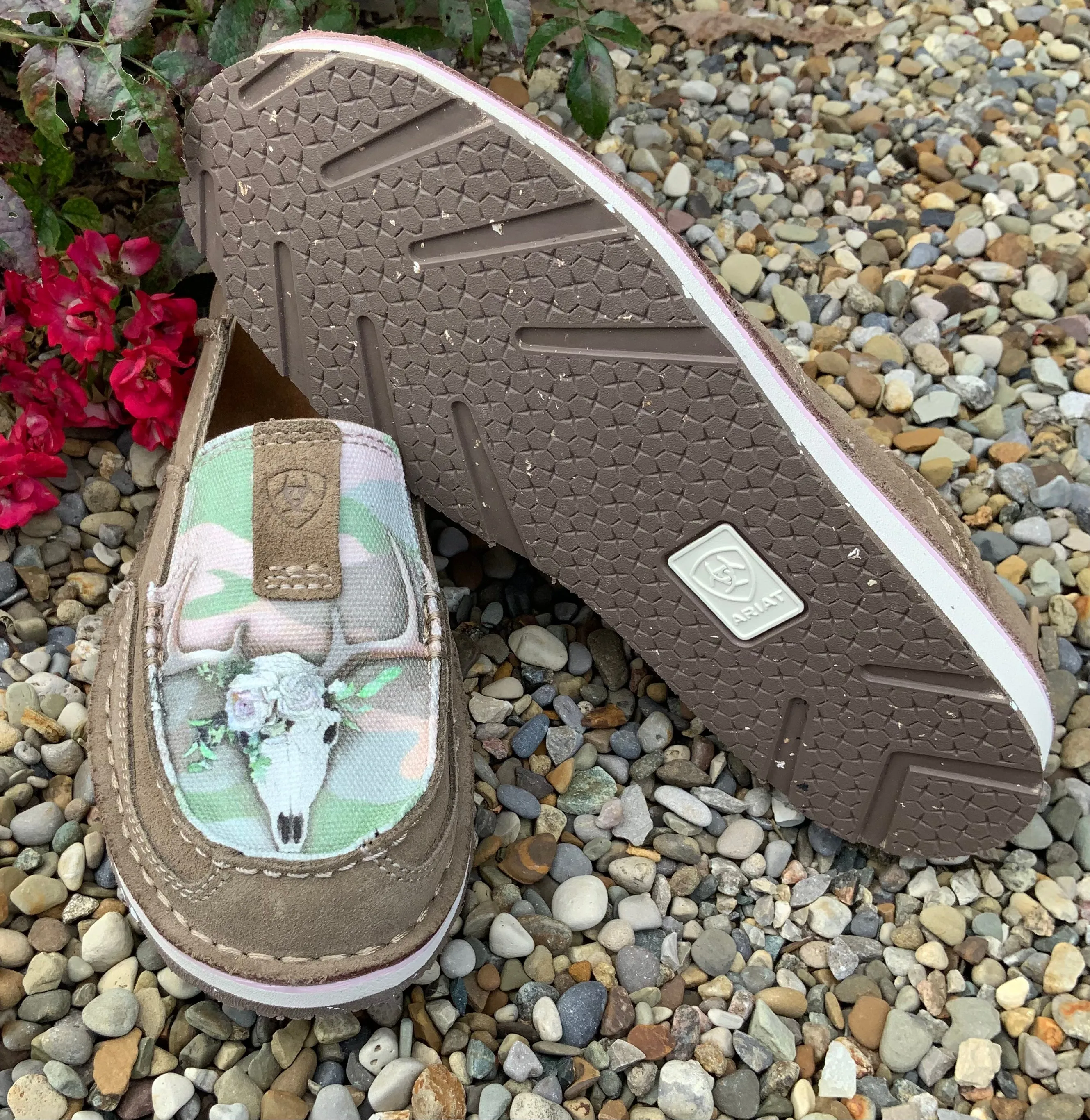Ariat Women's Brown Relaxed Bark Doe Camo Cruiser Shoes 10042531