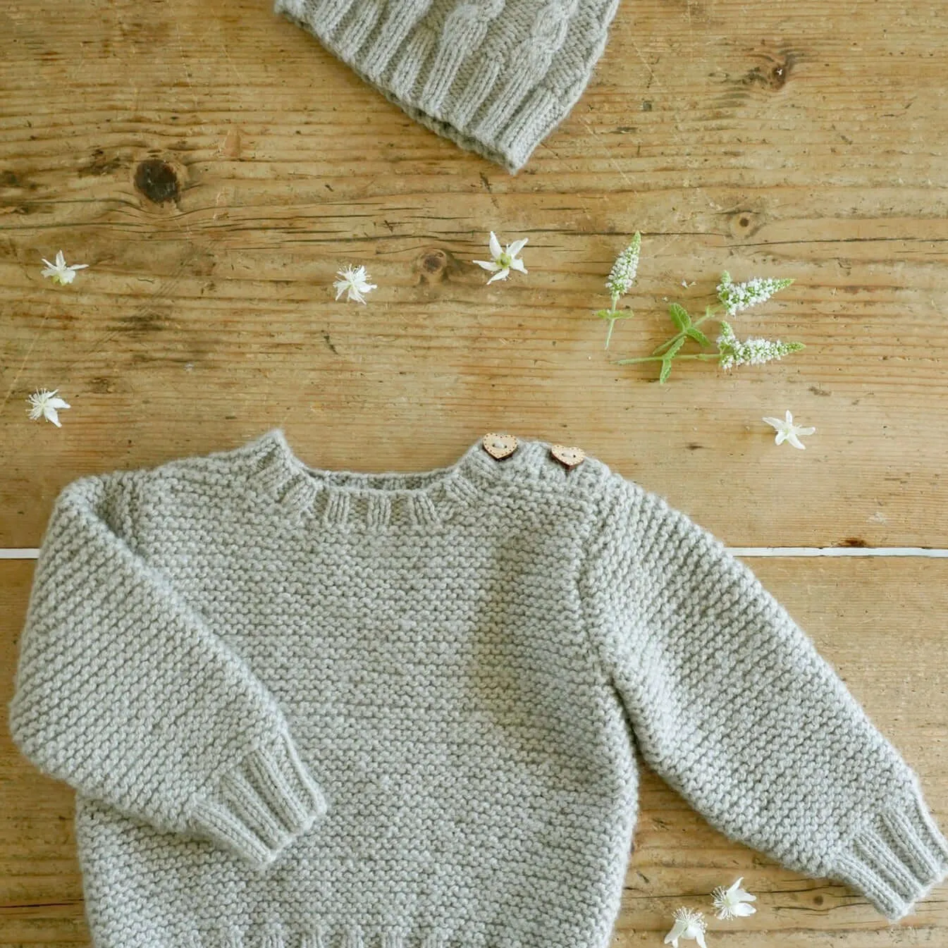 Ashley Sweater & Hat  Knitting Pattern - 8Ply (BC108)