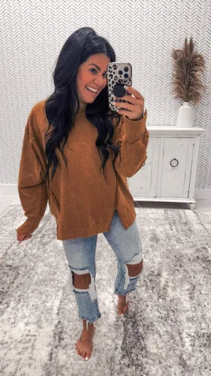 Autumn Vibes Carmel Pullover