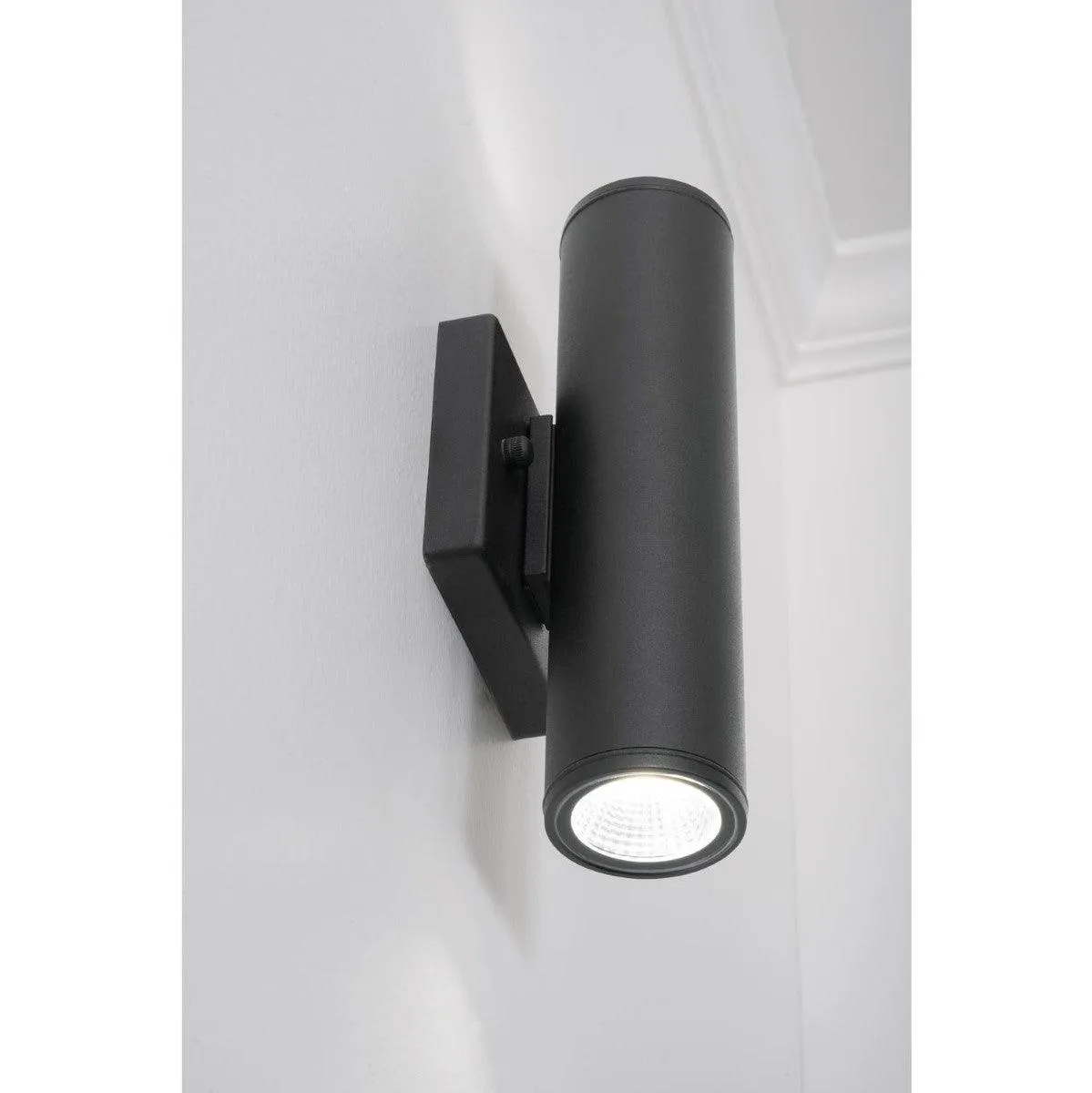 Beverly 10 in. LED Outdoor Wall Light 120-277V, Selectable CCT Black