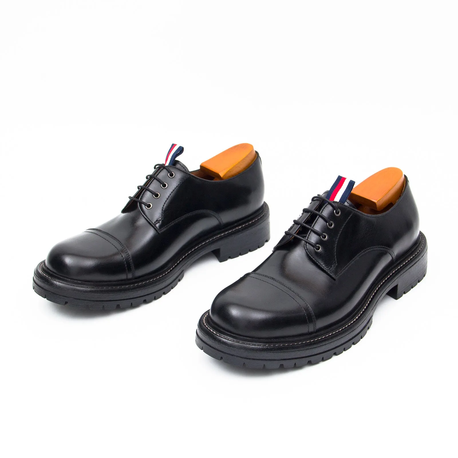 Big Cap Toe Derby shoes Black