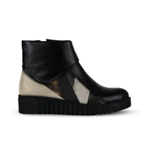 Block Boots Arrow