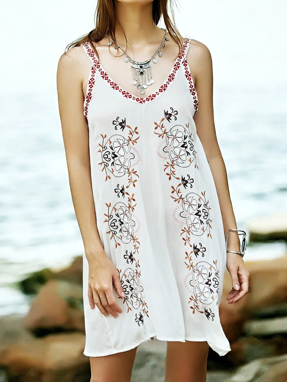 Bohemian STYLE flower color embroidery V neck retro wind dress skirt
