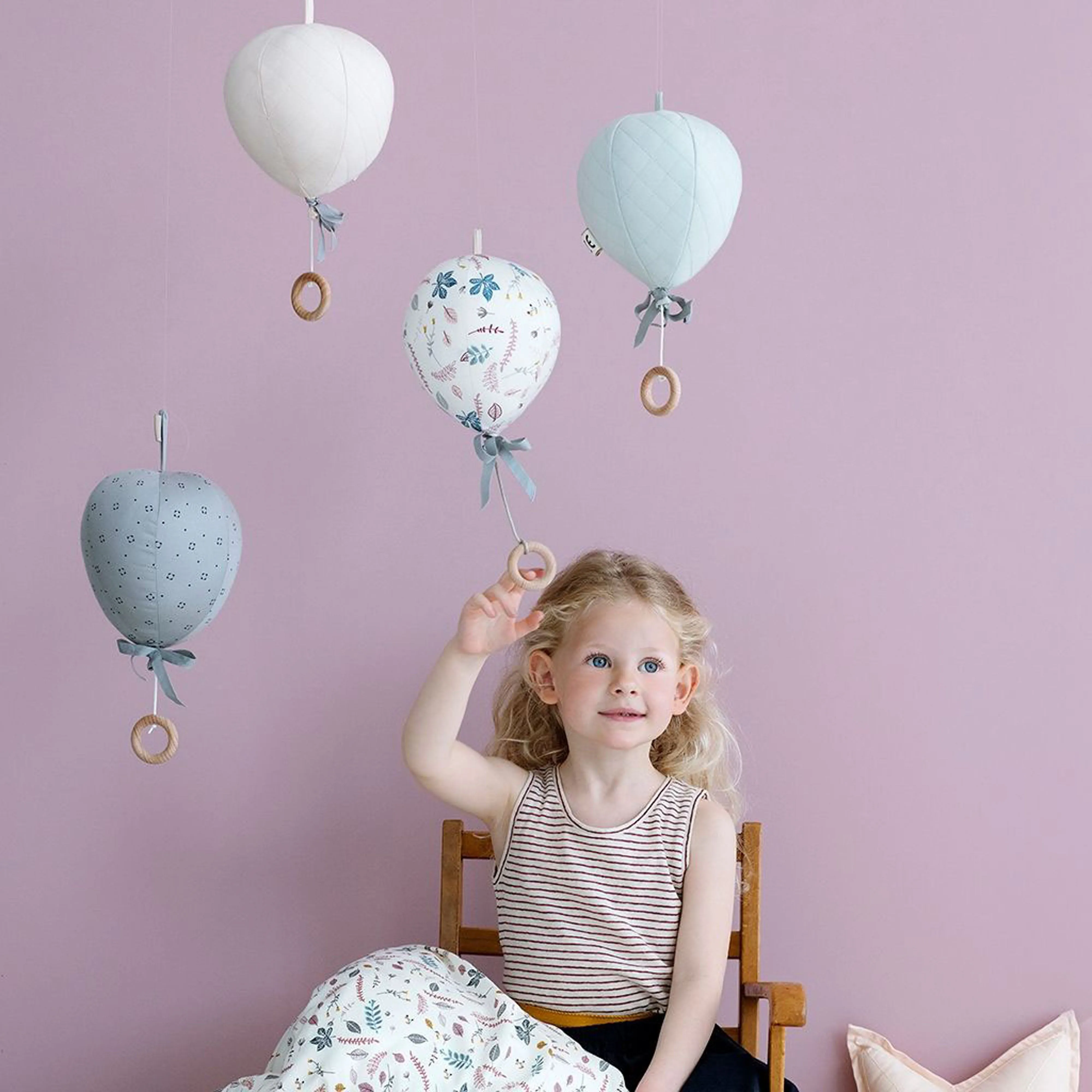 Cam Cam Copenhagen Music Mobile Balloon Rose