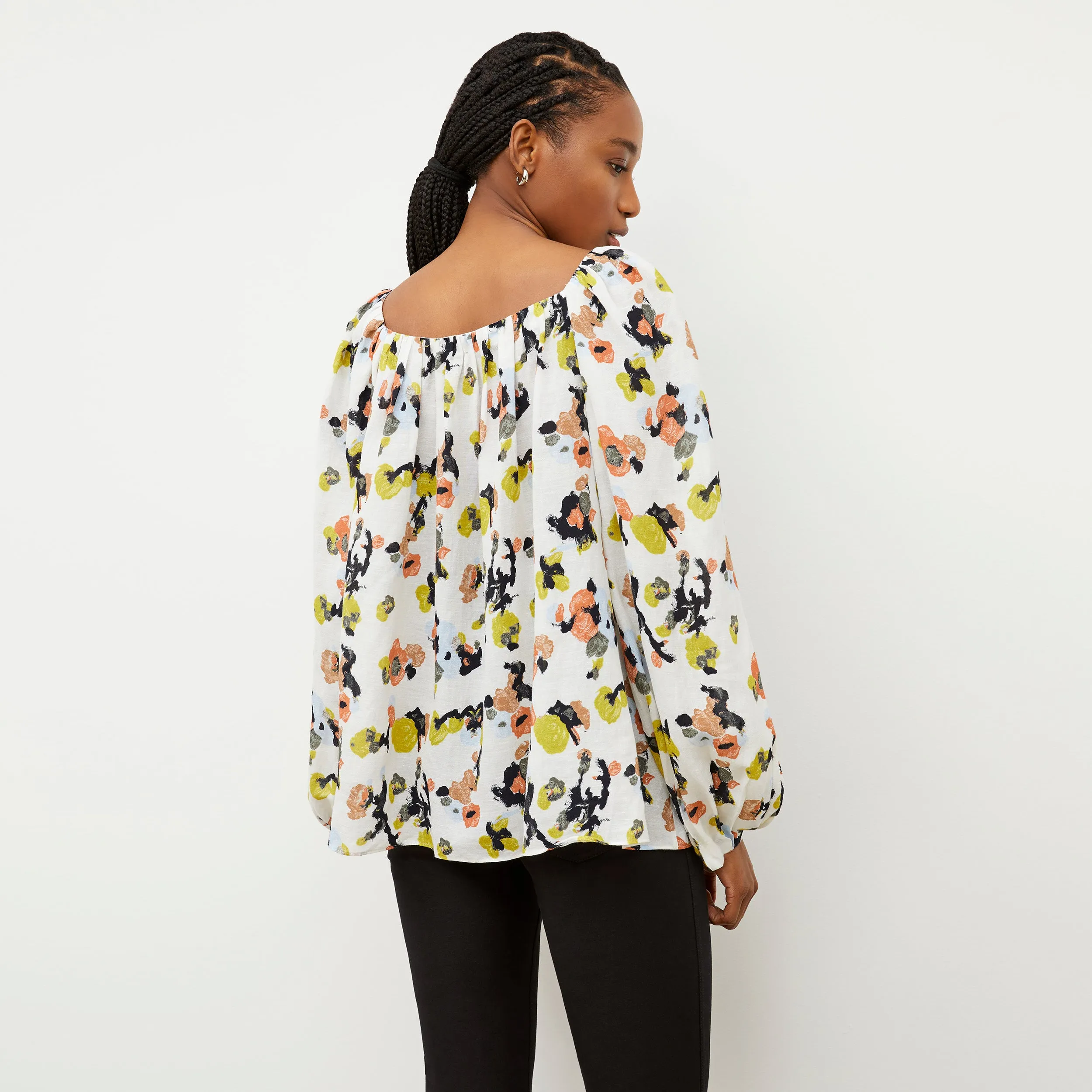 Camilla Top - Meadow Print Linen :: Multicolor