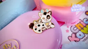 Chic Kawaii Surprise Kitty Pin