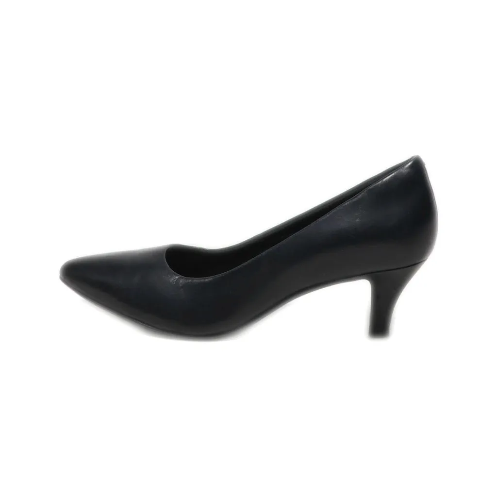 Clarks Collection Kitten Heels Leather Black Colour For Women