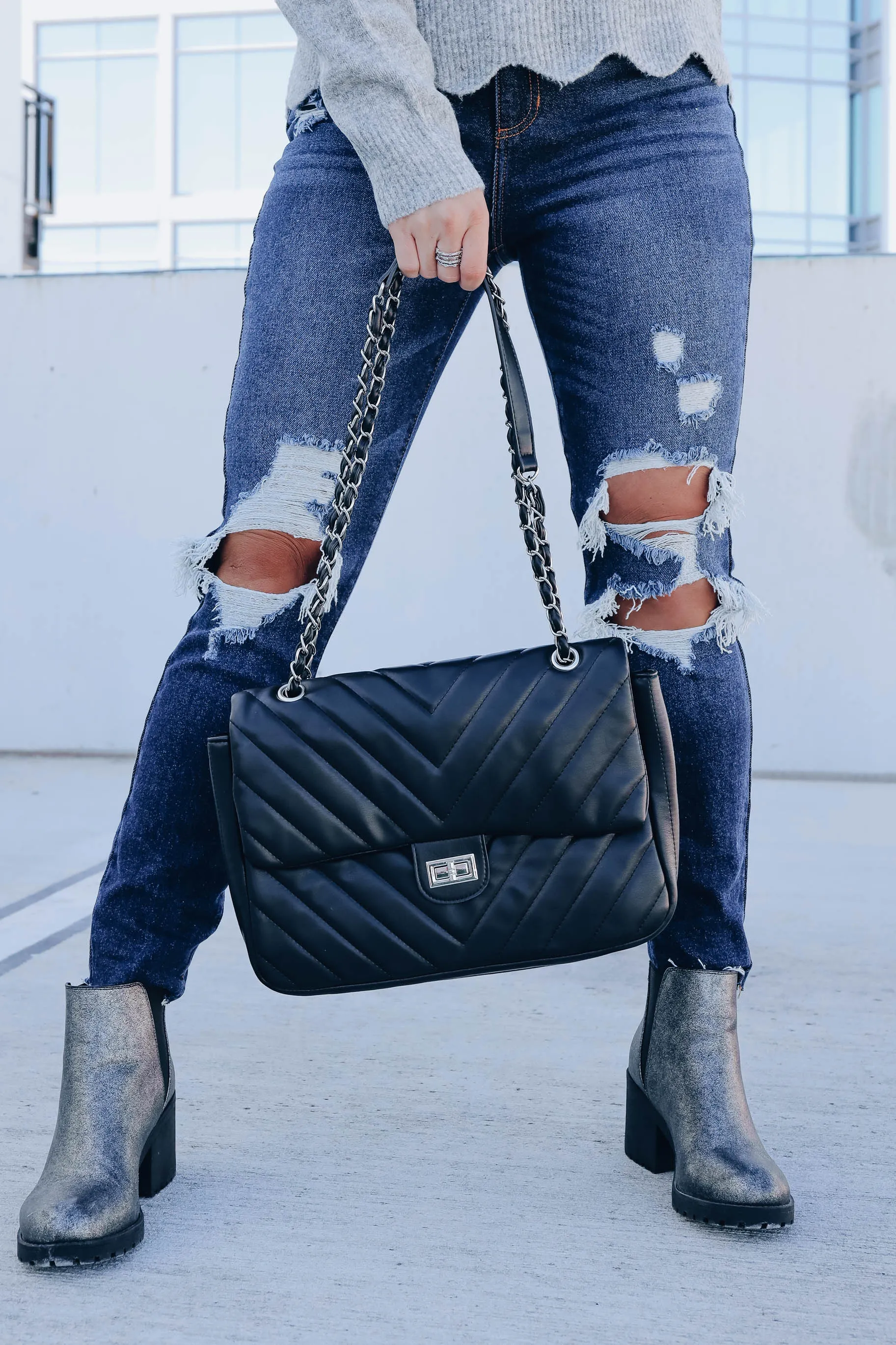Colossal Quilted Crossbody Purse - Black/Silver