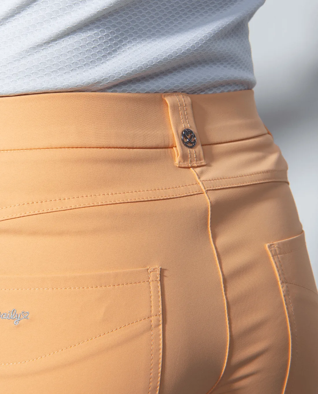 DAILY SPORTS Lyric City Shorts 004 Kumquat