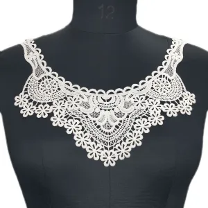 Daisy Flower Border Design Neckline