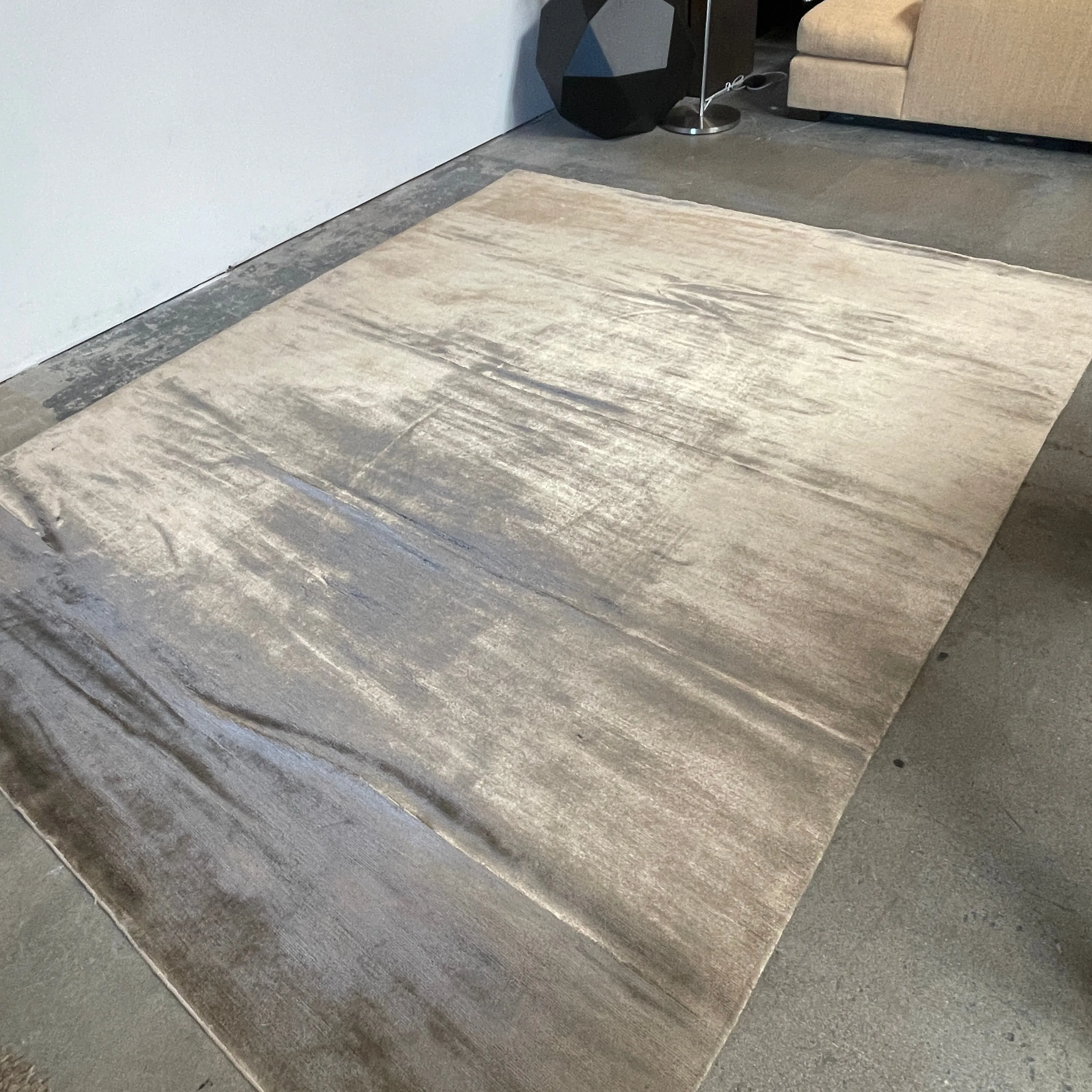 Delinear Pure Banana Silk 8'X10' Beige Rug
