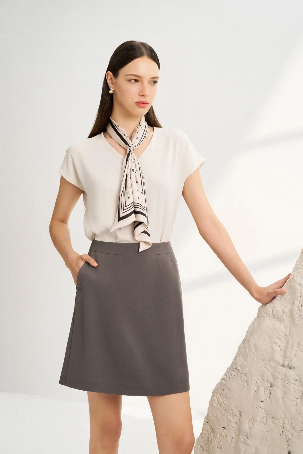 Diamond Shape V-neck Blouse with Printed Scarf