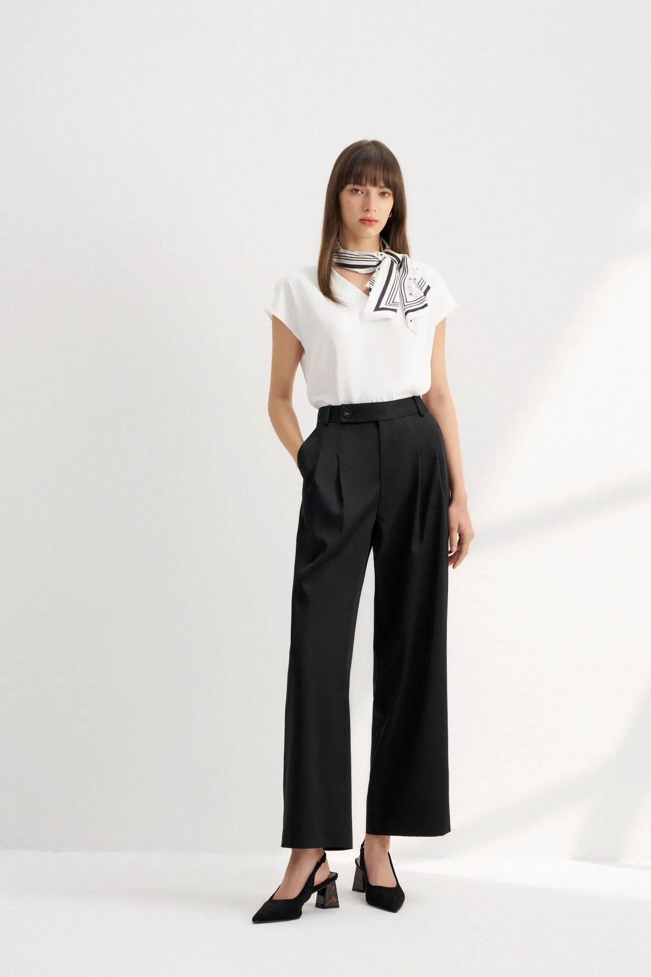 Diamond Shape V-neck Blouse with Printed Scarf