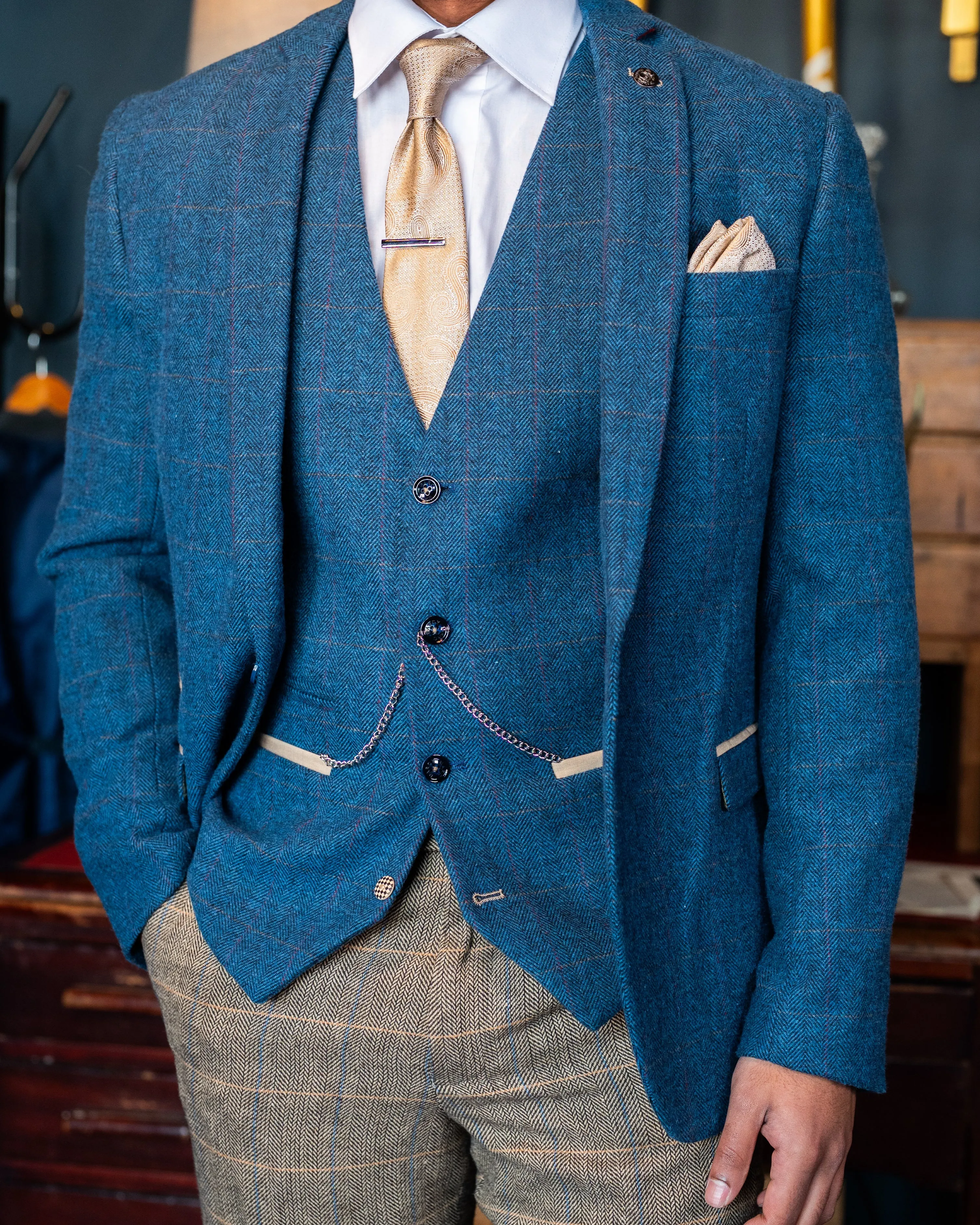 Dion with contrast trousers Wedding Look