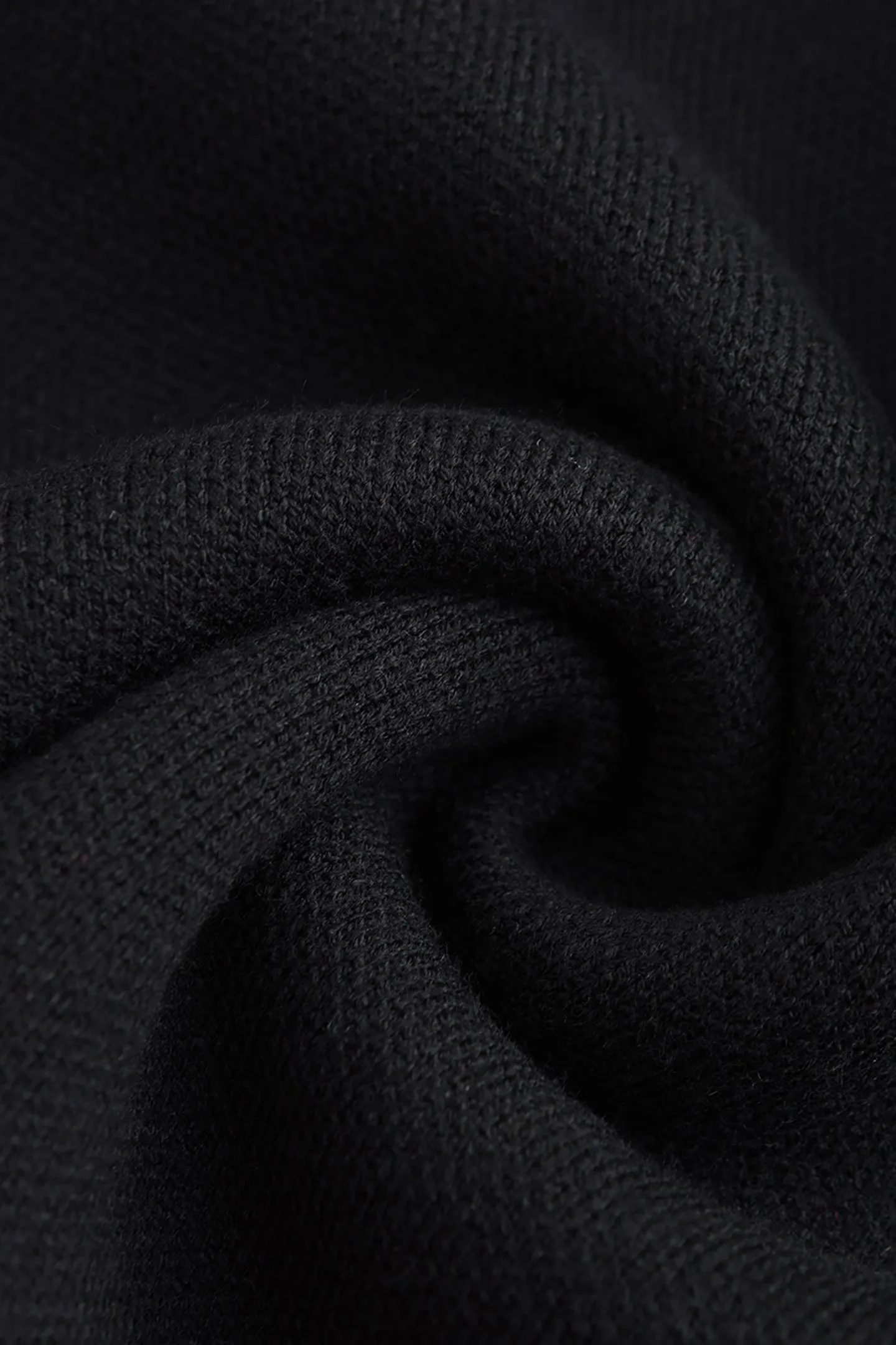 Disark Modal Anti-Pilling Knitted Hoodie-Black