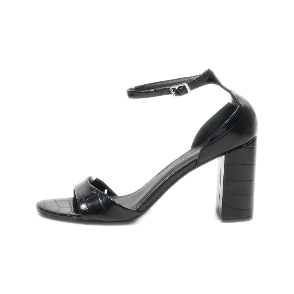 Dorothy Perkins High-Heel Sandals Leather Black Colour For Women