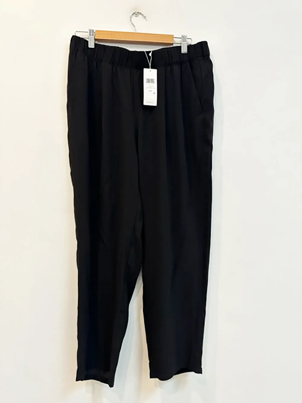 EILEEN FISHER