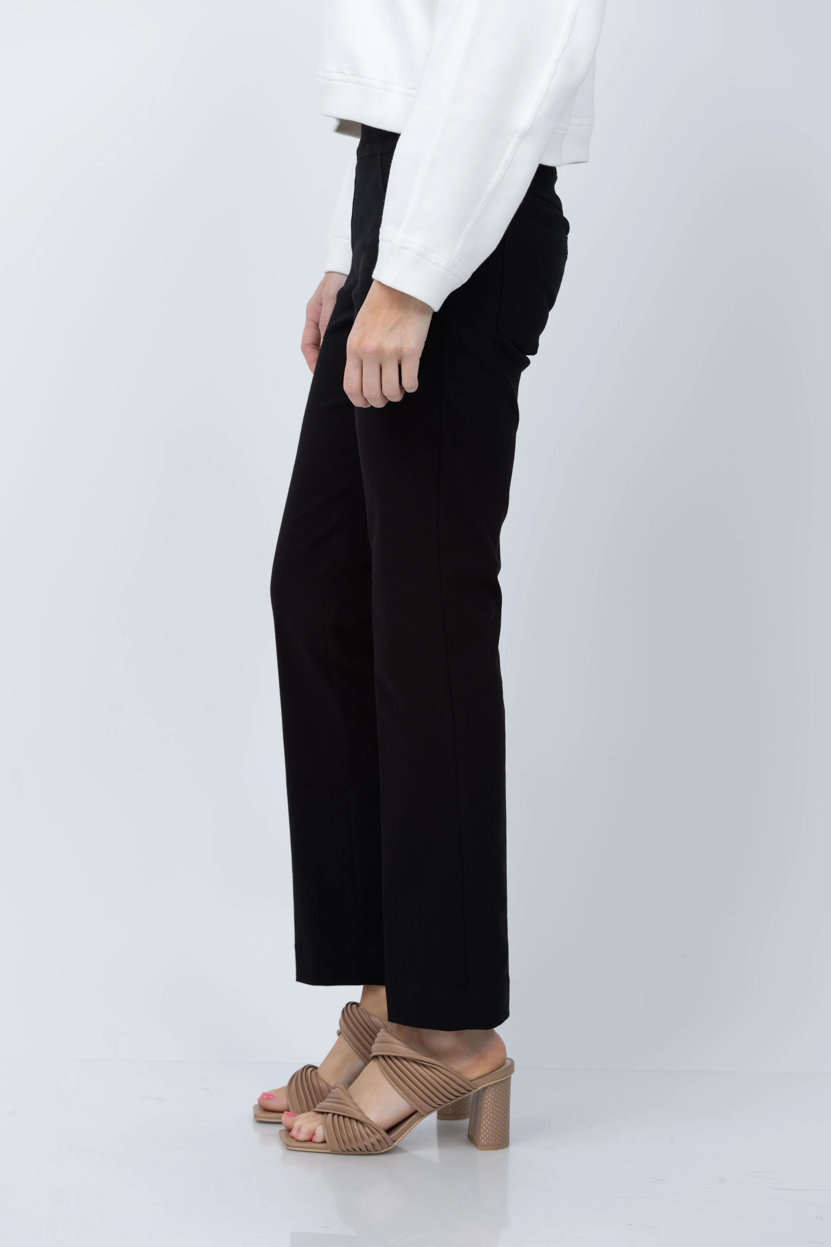 Elliott Lauren Pant With Faux Jean Details in Black