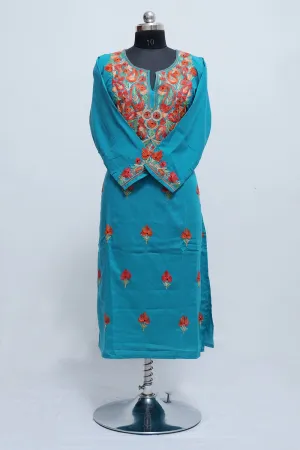 Exotic Green Colour Cotton Kurti With Kashmiri Motifs With Latest Fashion Trend.