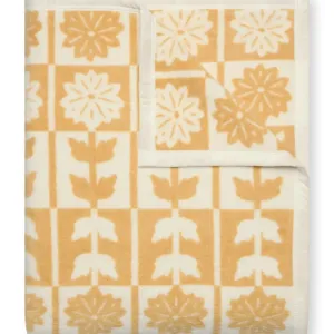 Floral Quilt Almond Blanket