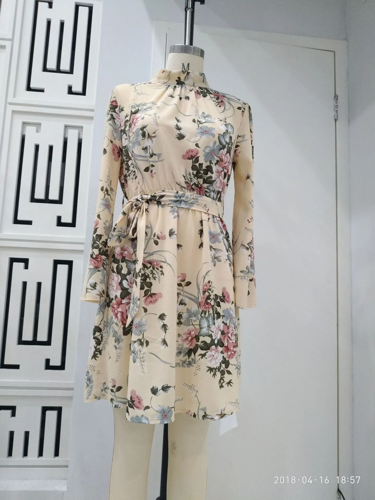 Flower Printed Long Sleeve Backless Belted Mini Dress
