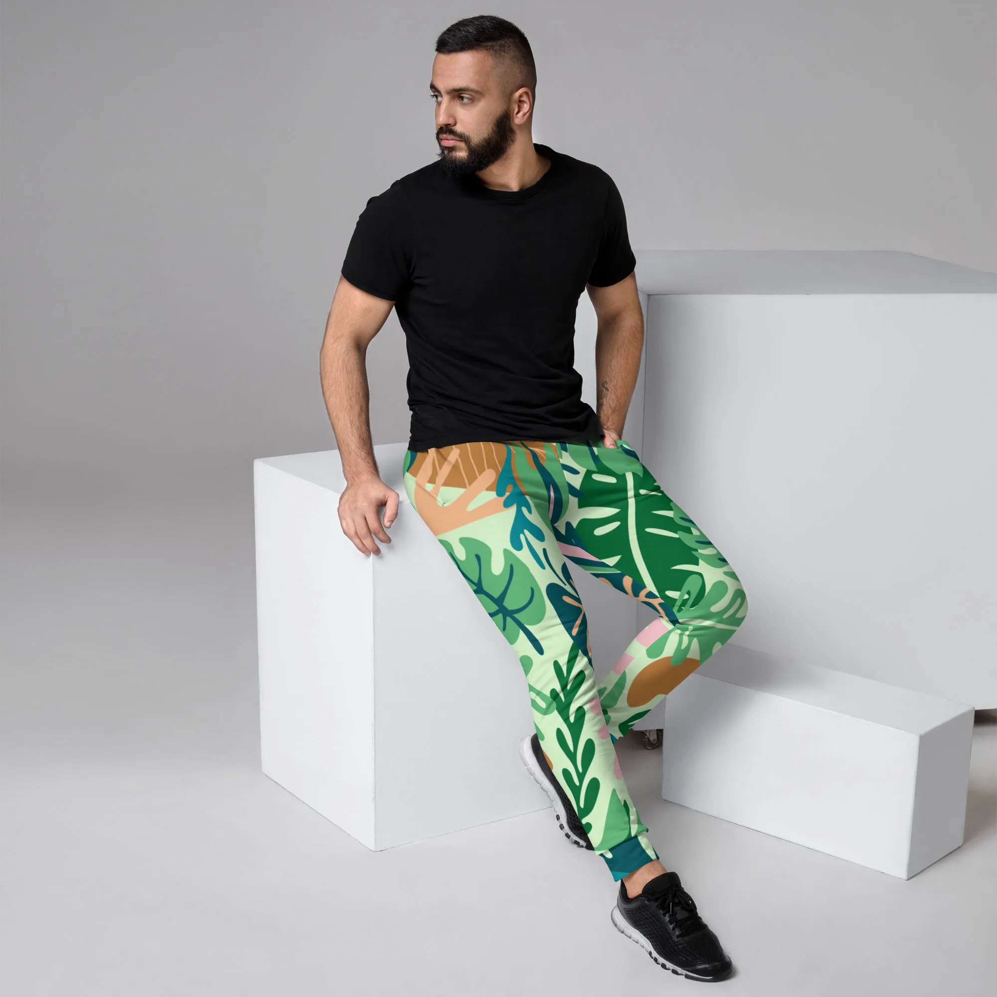 Green Tropical Leaves Men's Joggers, Tropical Leaves Print Designer Slim-Fit Ultra Soft Comfy Men's Pants - Made in USA/EU/MX