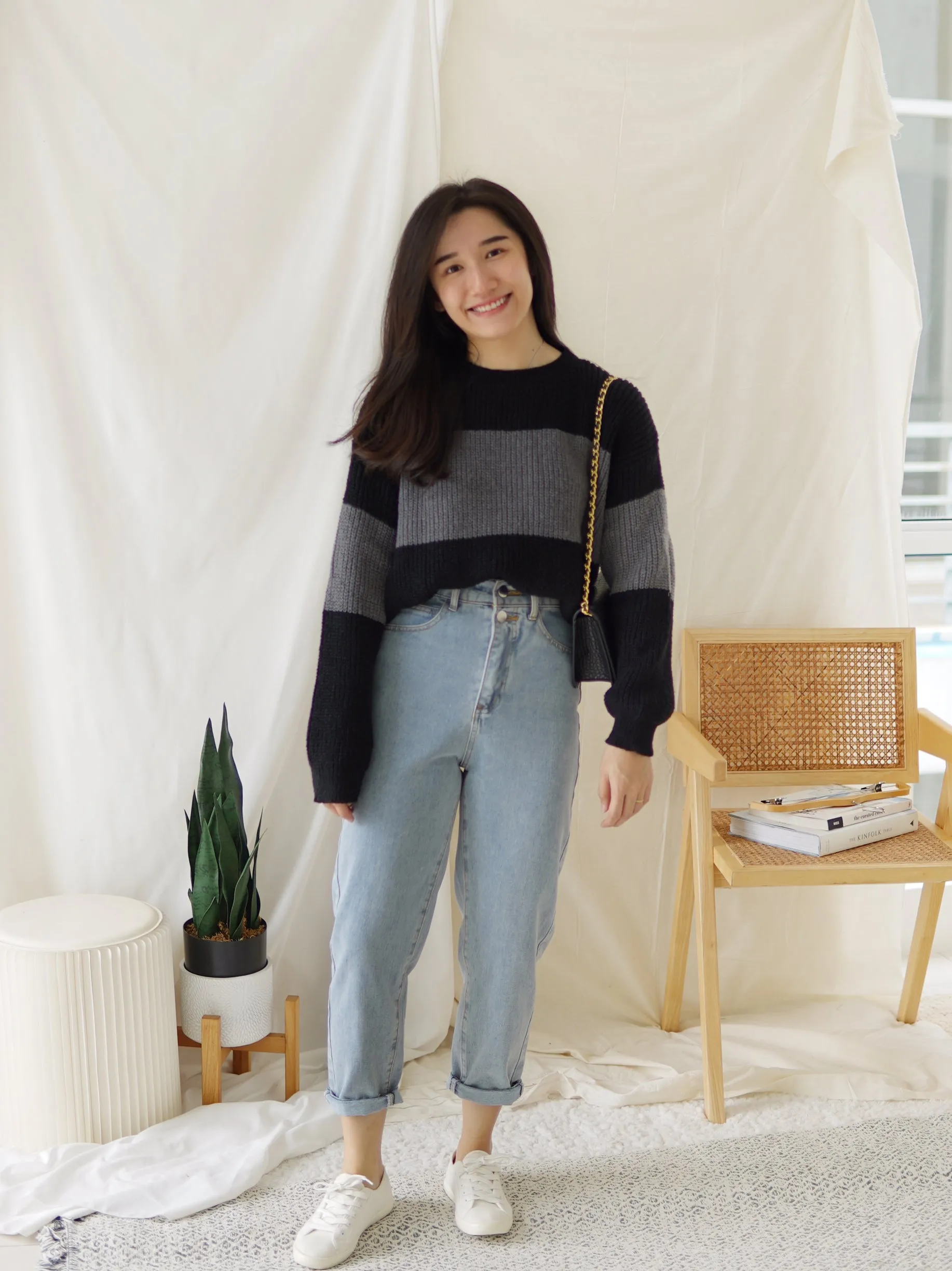 GREY BLACK CONTRAST SWEATER