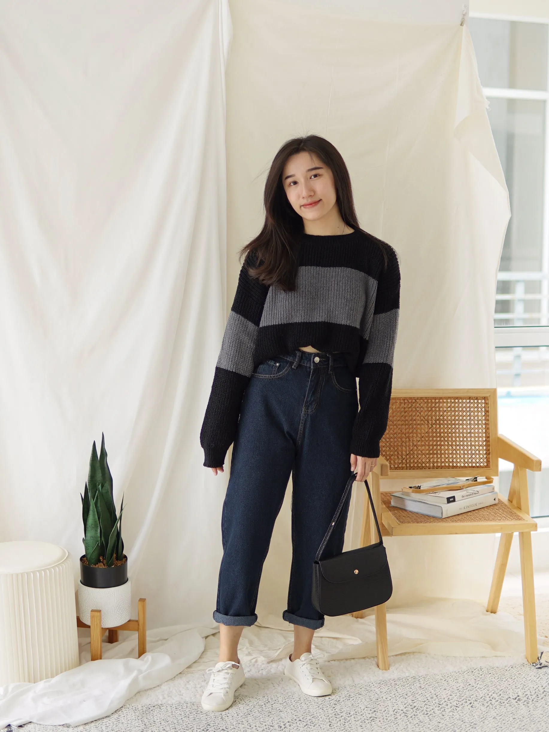 GREY BLACK CONTRAST SWEATER