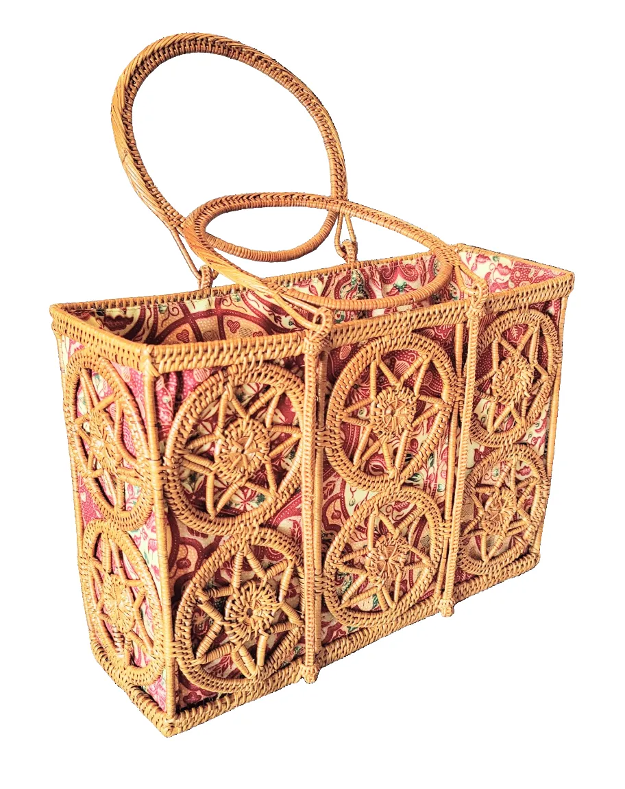 Handbags: Star Themed Large Top Handle, Hand - Woven Natural Rattan Tote Bag.