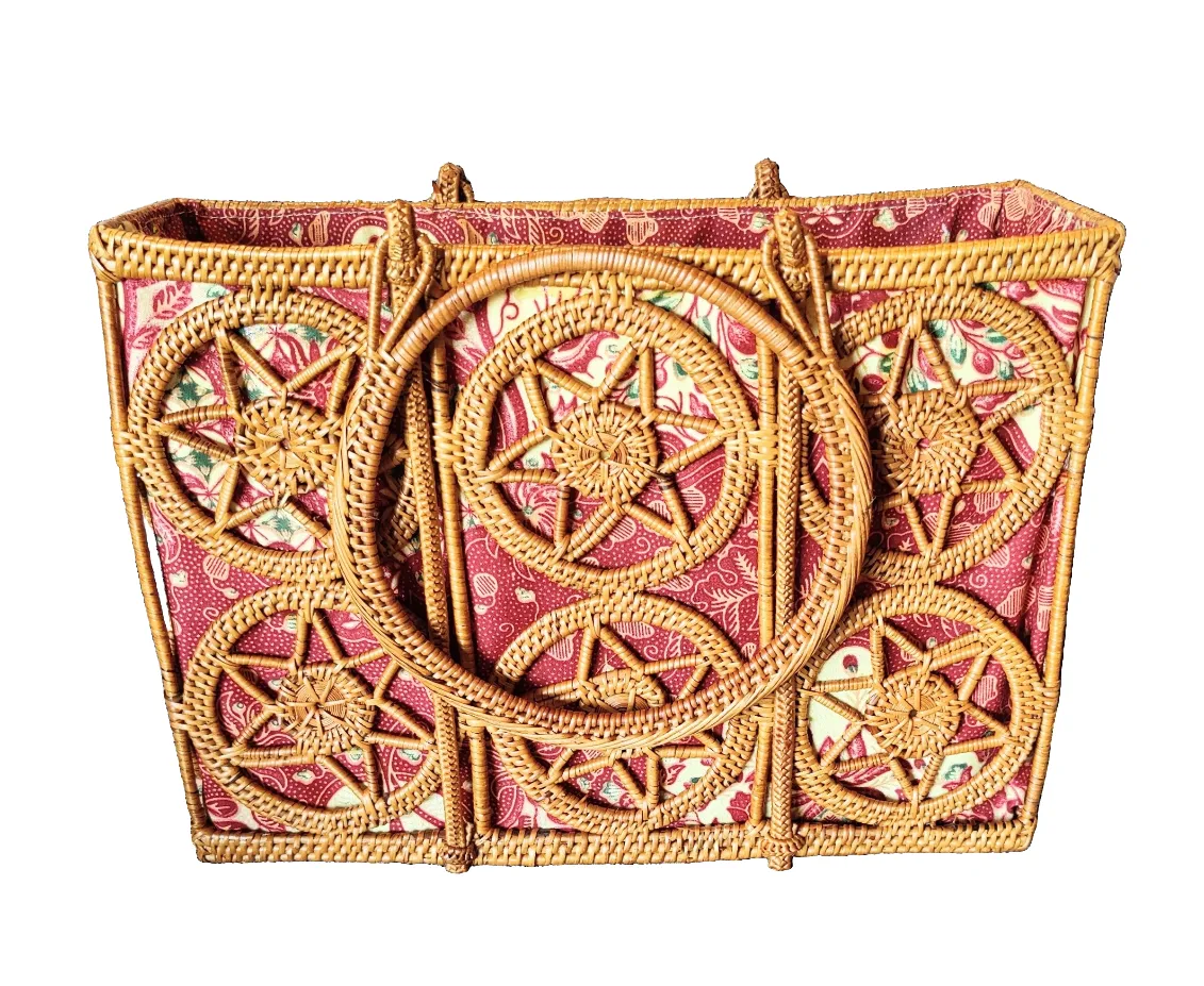 Handbags: Star Themed Large Top Handle, Hand - Woven Natural Rattan Tote Bag.