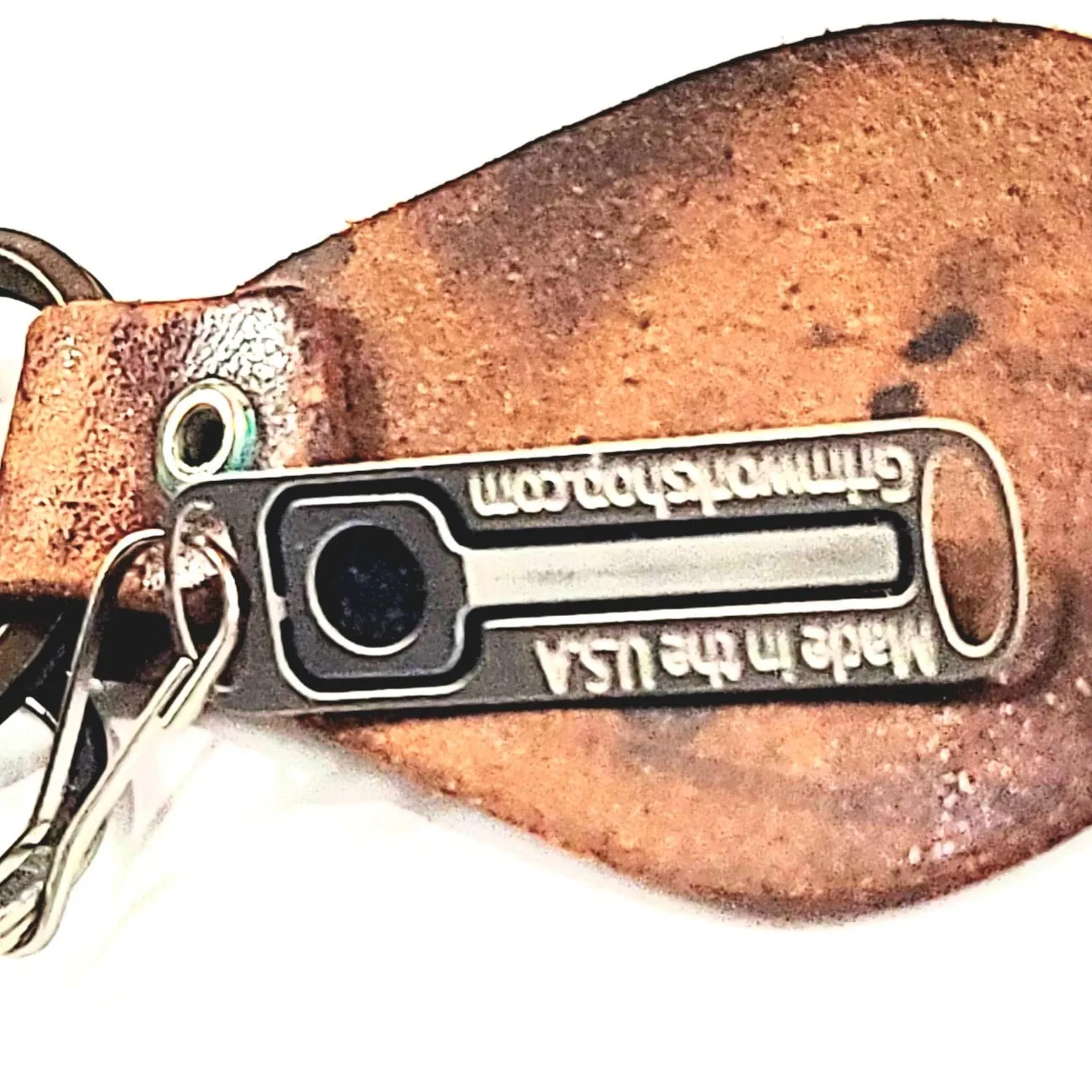 Handcuff Shim Micro Tool: Shim Handcuffs with this Tiny Tool
