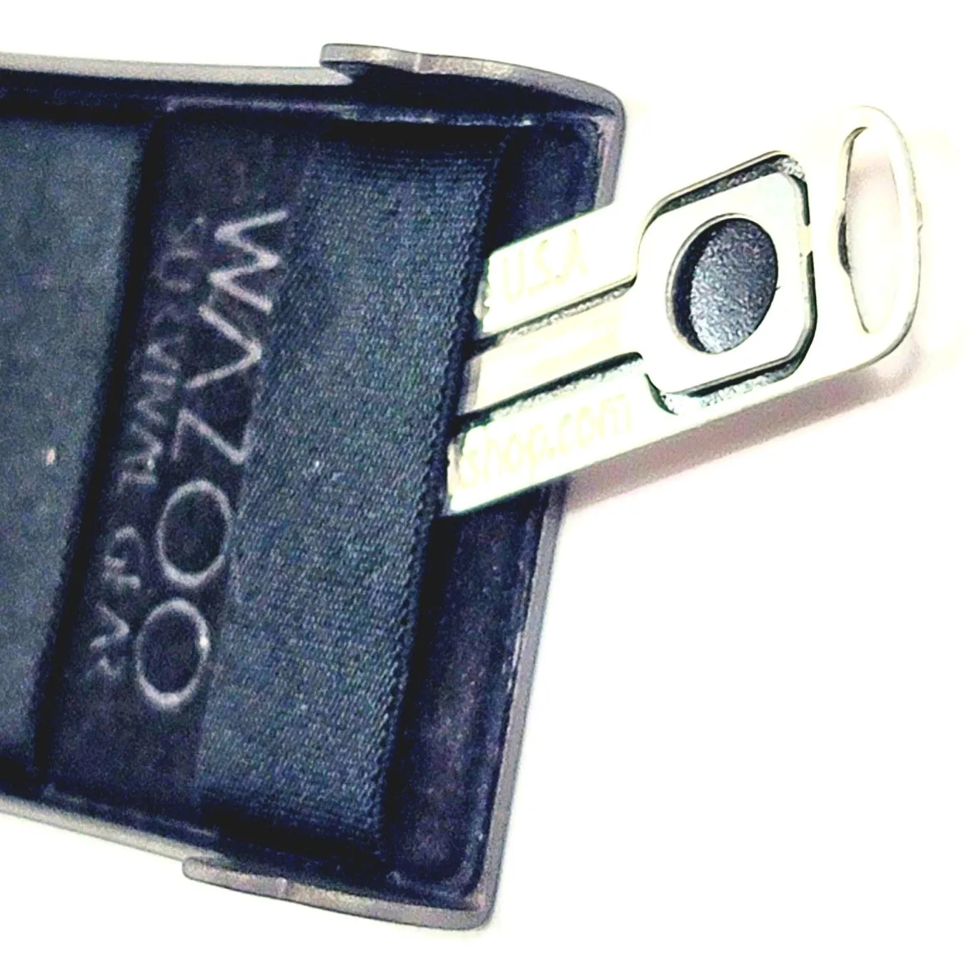 Handcuff Shim Micro Tool: Shim Handcuffs with this Tiny Tool