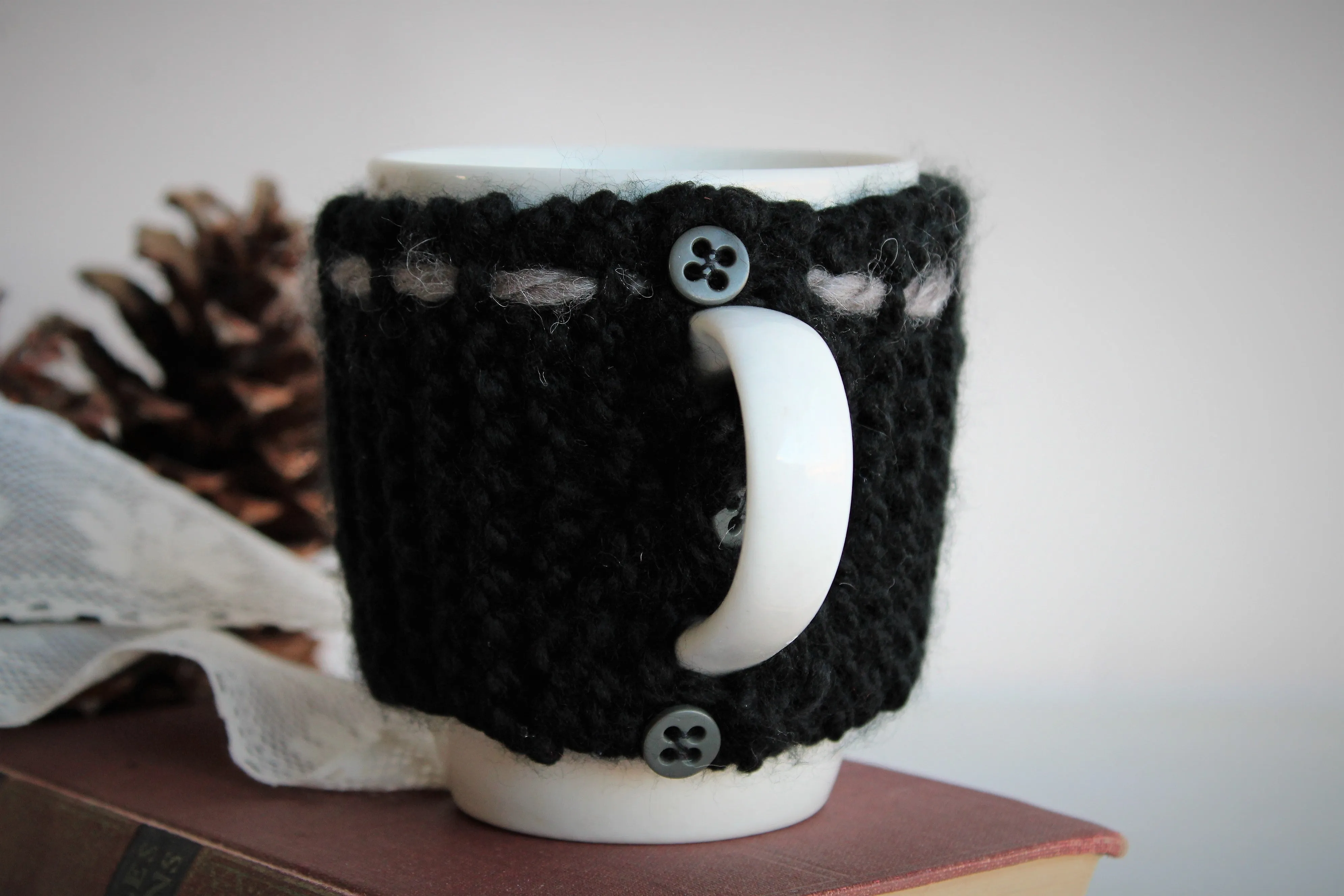 Handknit Mug Cozy with Bow and Buttons, Prototype