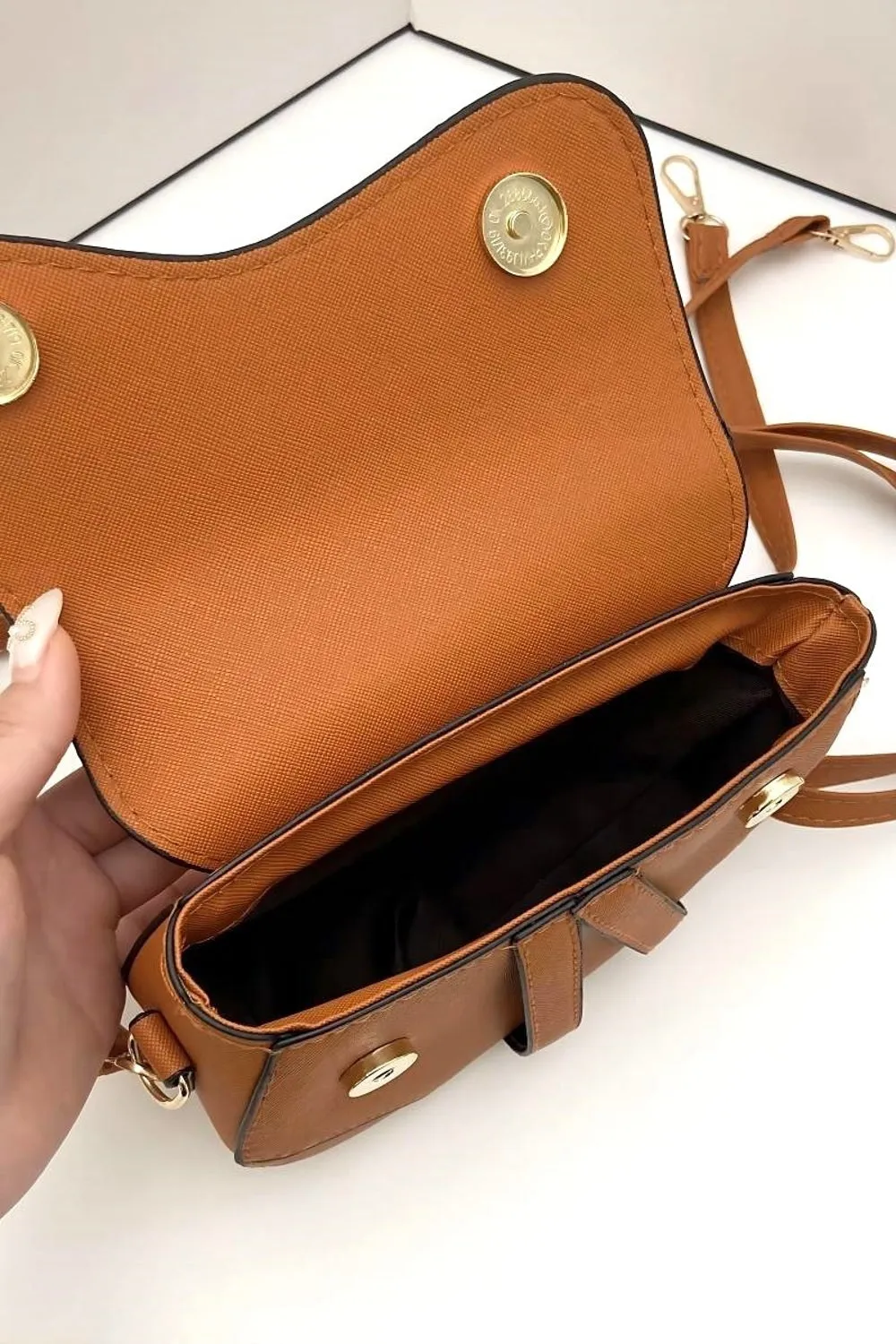 Hot Girl Croissant Crossbody Saddle Bag
