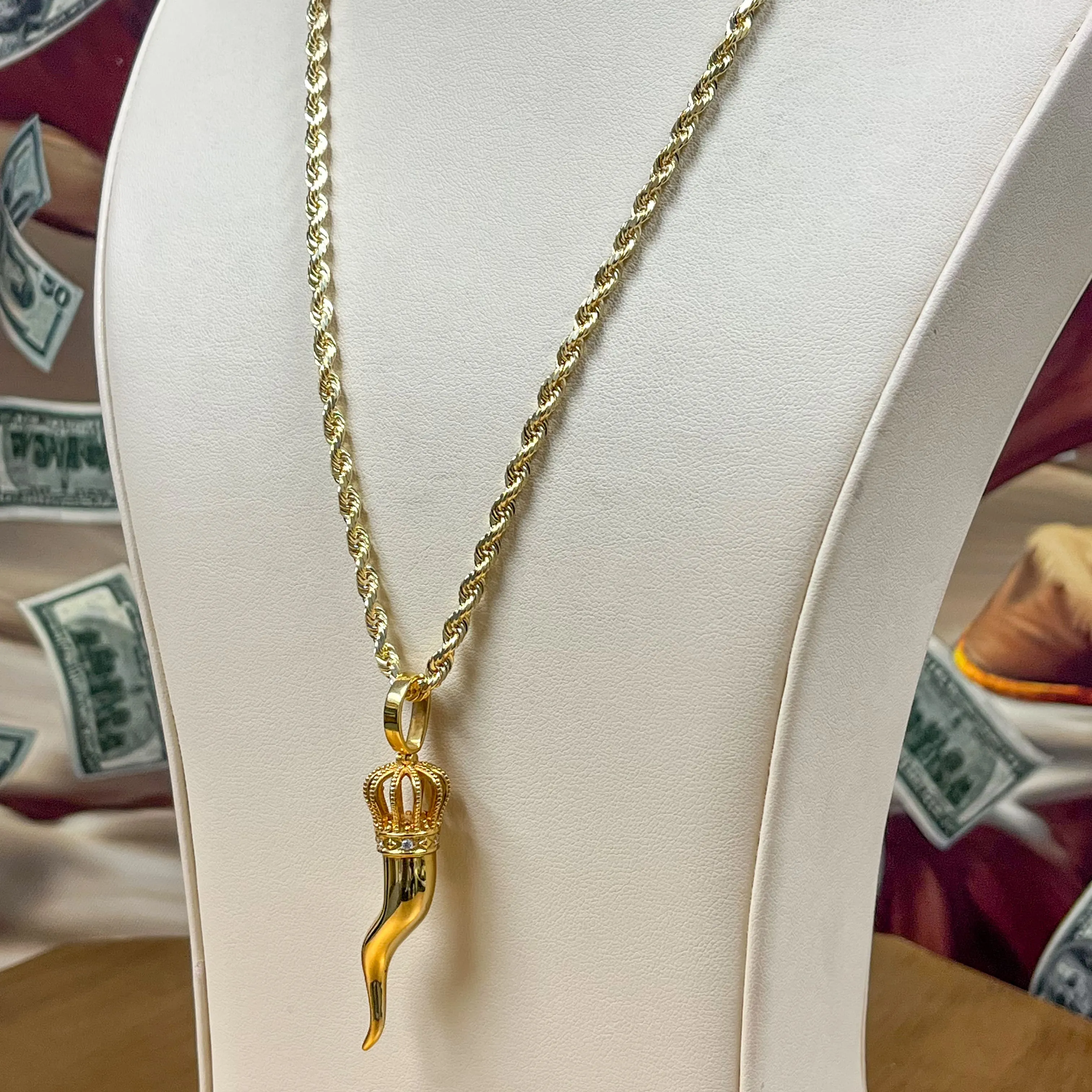 Italian Horn Pendant – 14K Gold Men’s Pendant