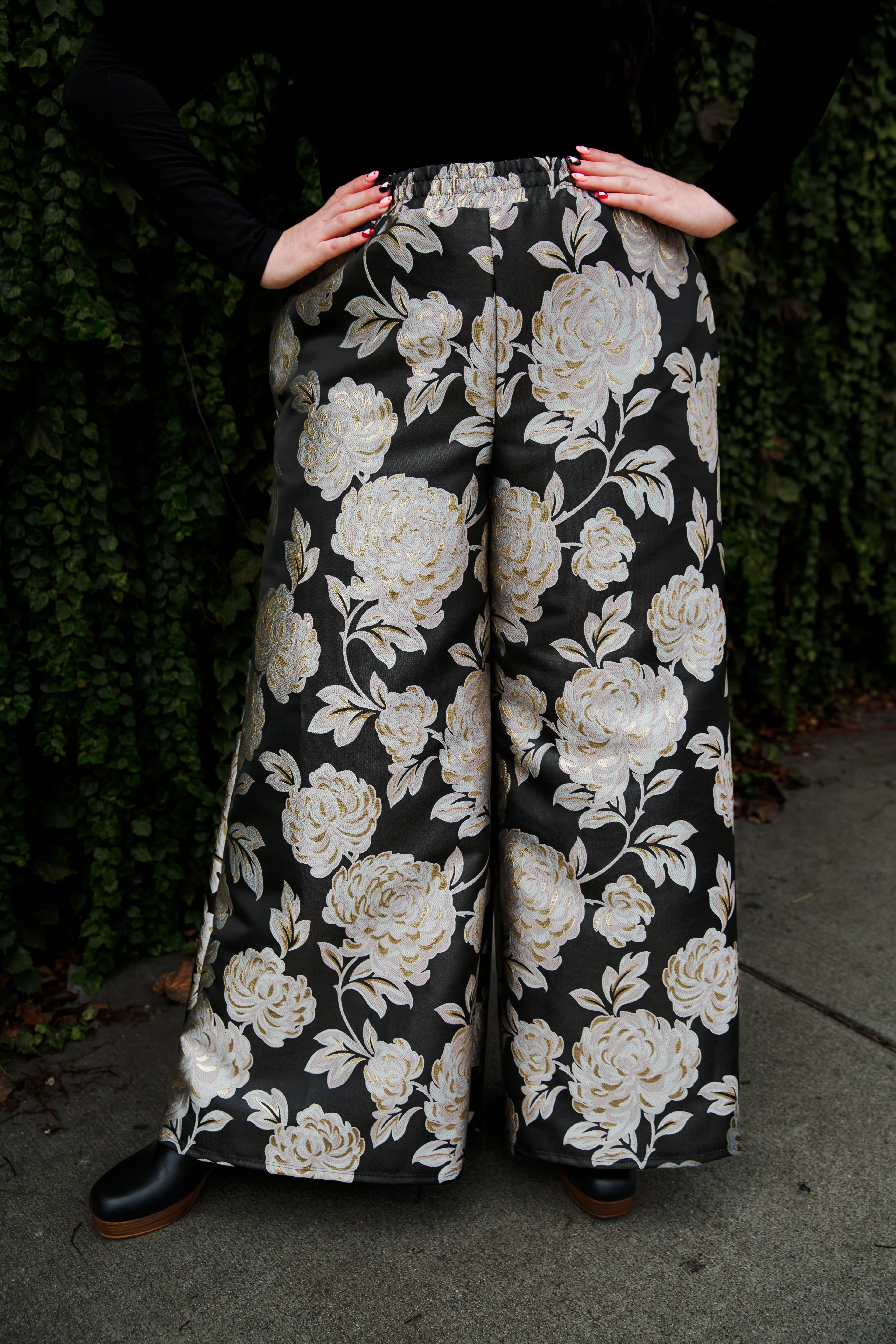 Jacquard Pants in “Serses"
