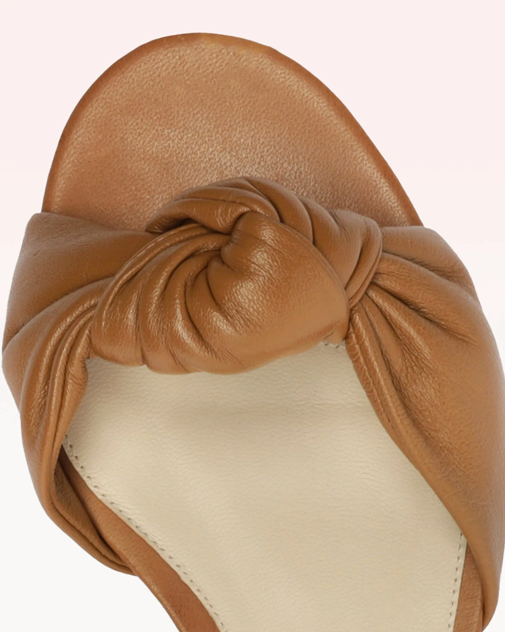 Kace Flat Hazel