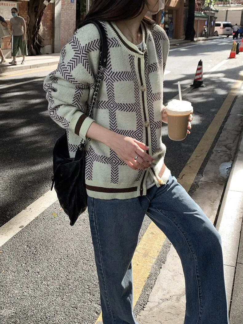 [Korean Style]  Contrast Color Pattern Knitted Cardigan