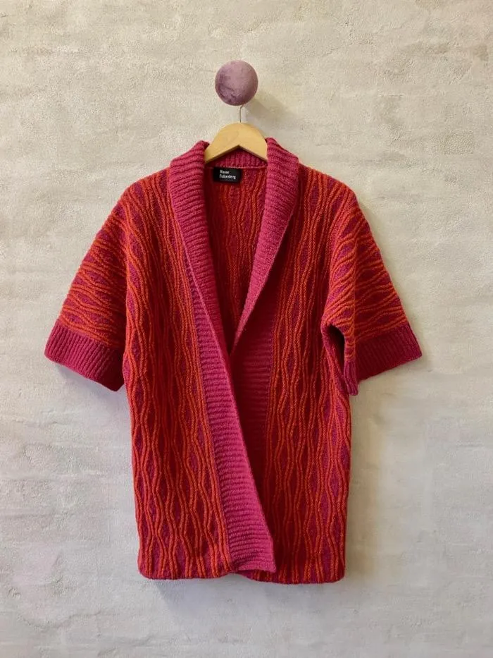 Lagune cardigan by Hanne Falkenberg, No 20 knitting kit