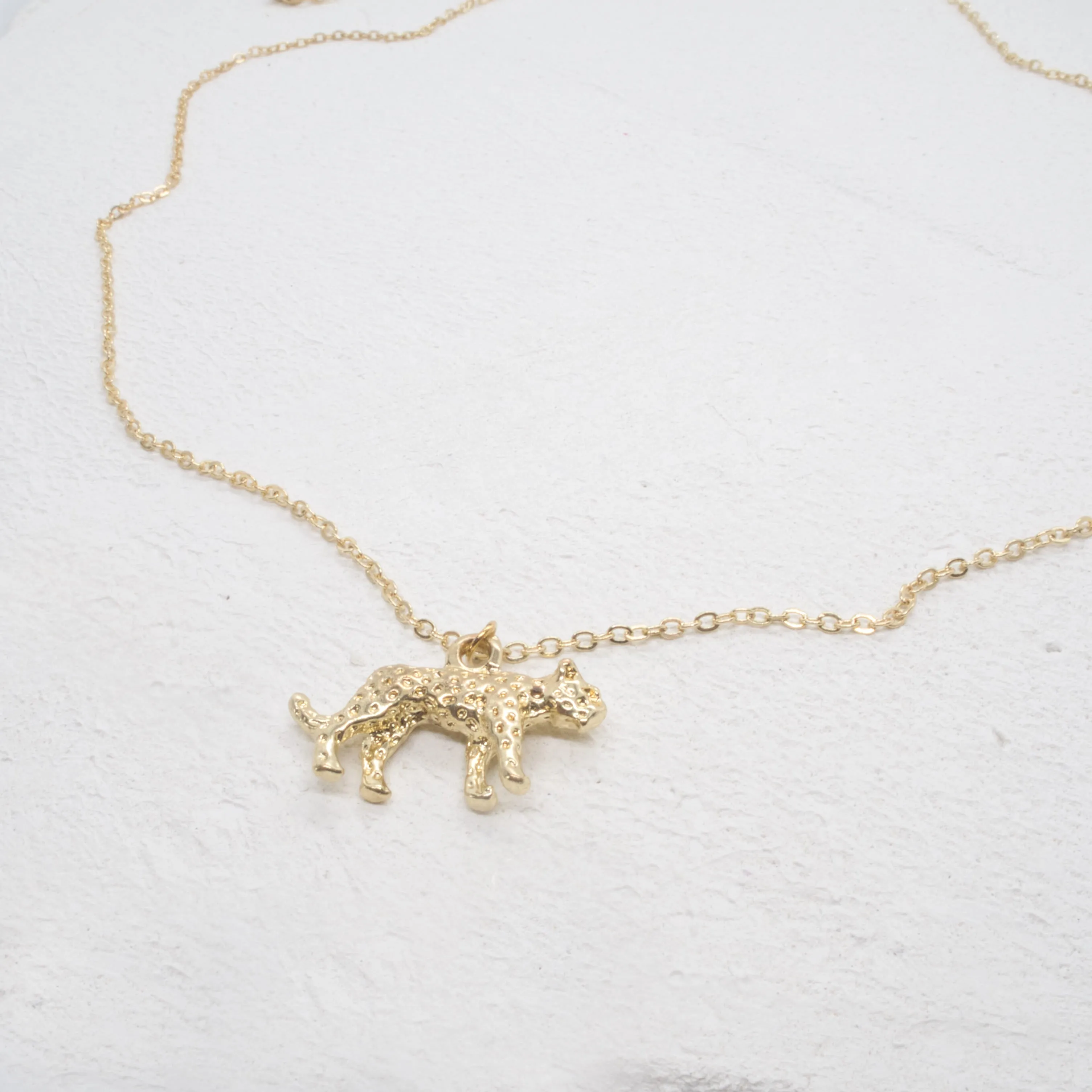 LEO NECKLACE