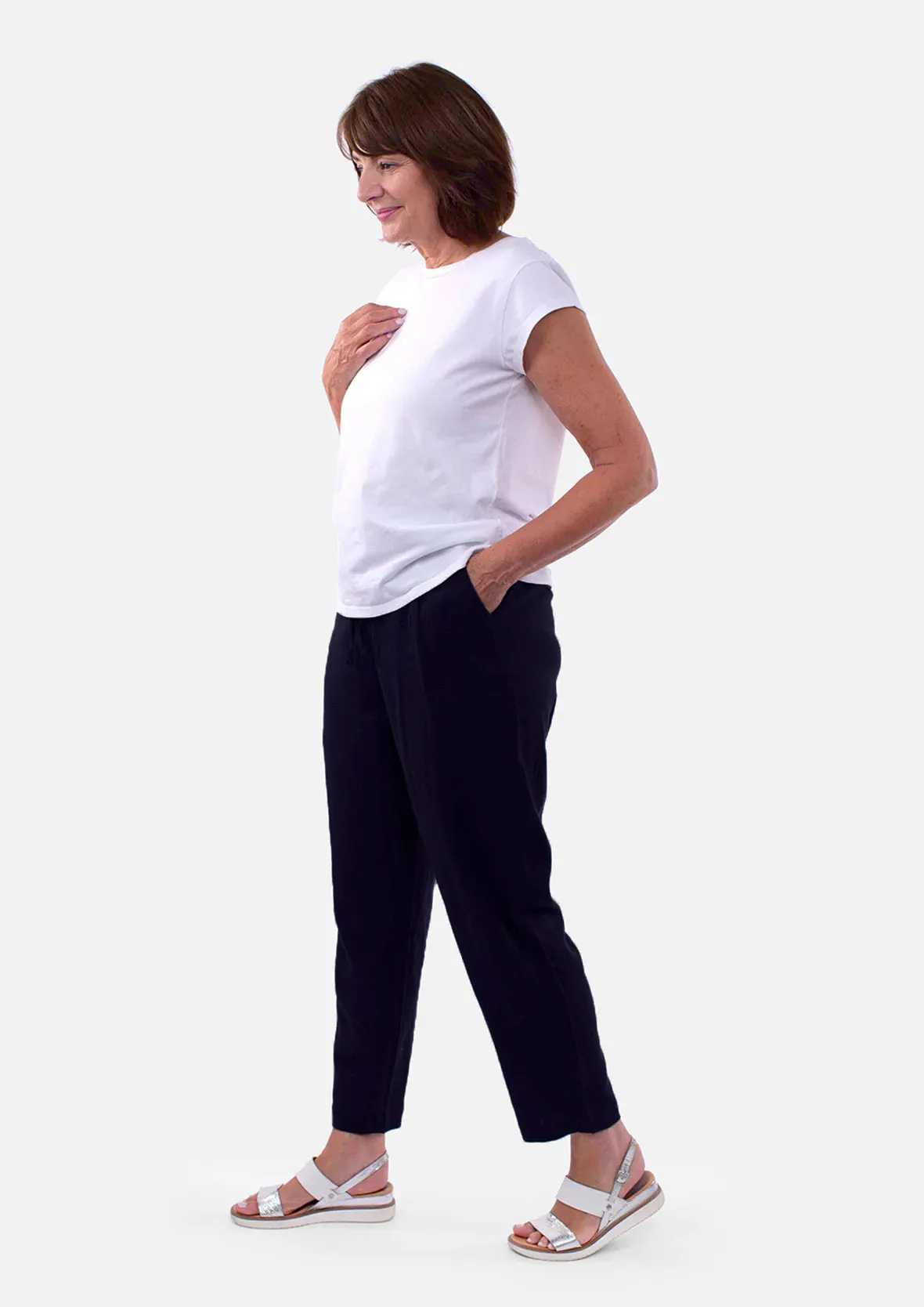 Linen Rich Tapered Leg Trouser With Pockets