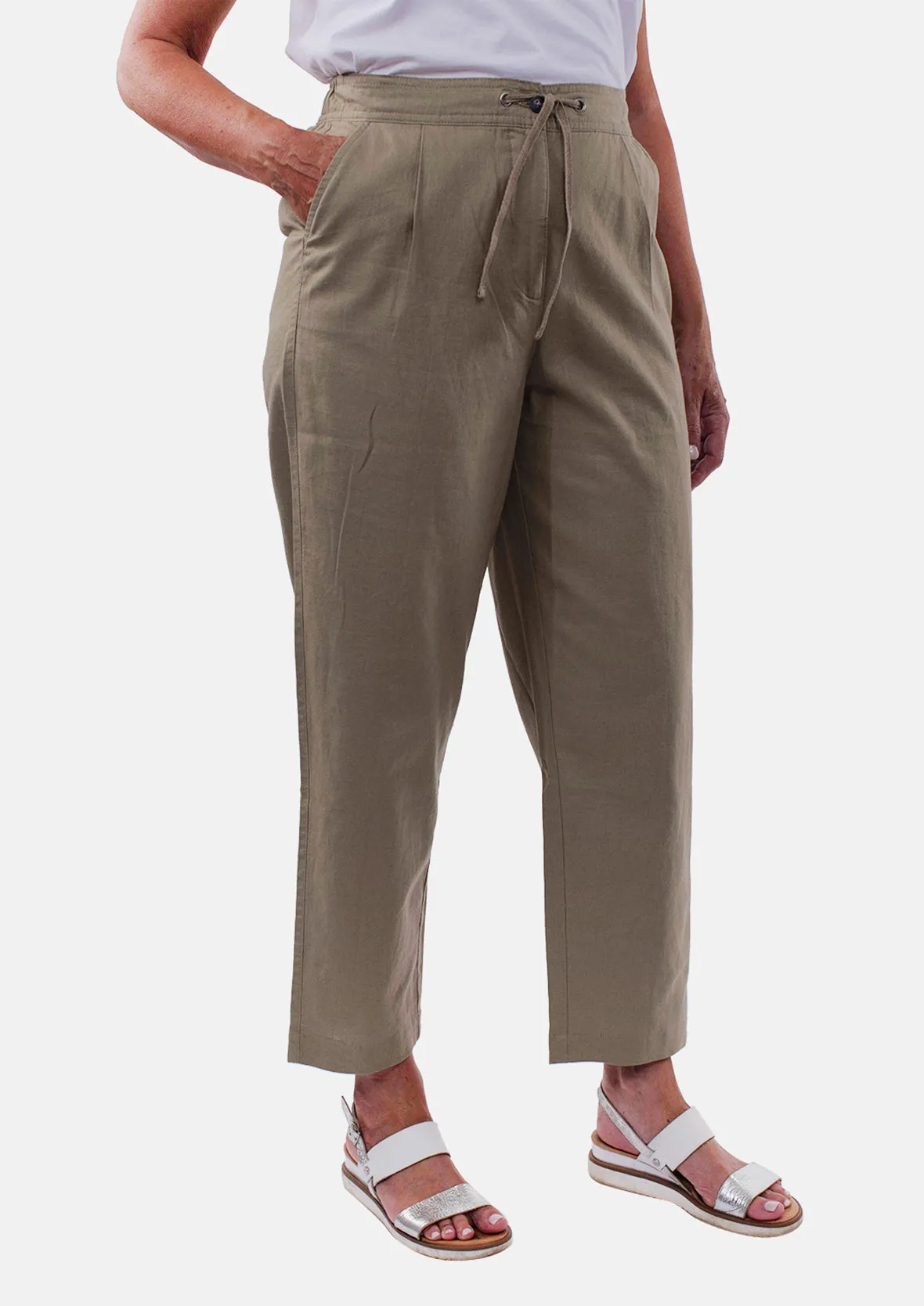 Linen Rich Tapered Leg Trouser With Pockets