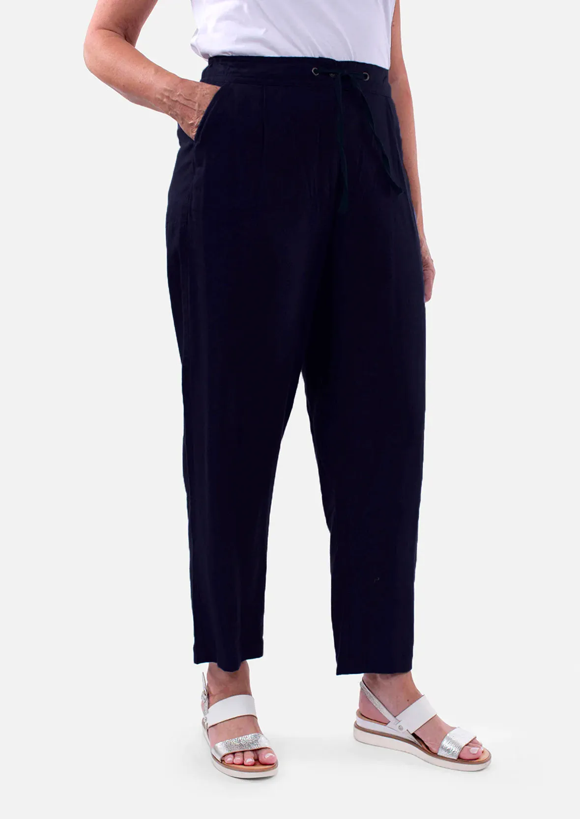 Linen Rich Tapered Leg Trouser With Pockets