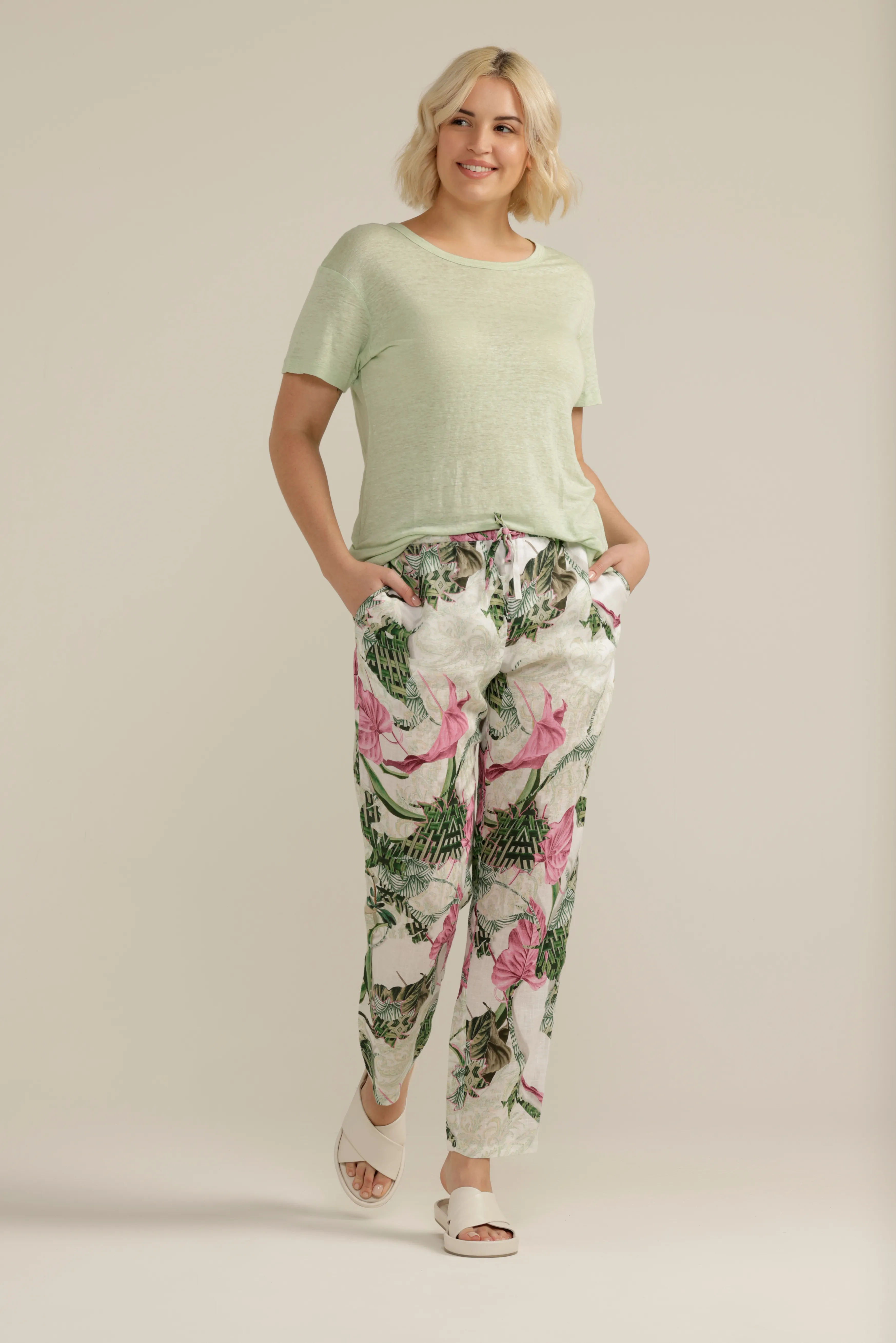 Linen Round Neck Tee Soft Green