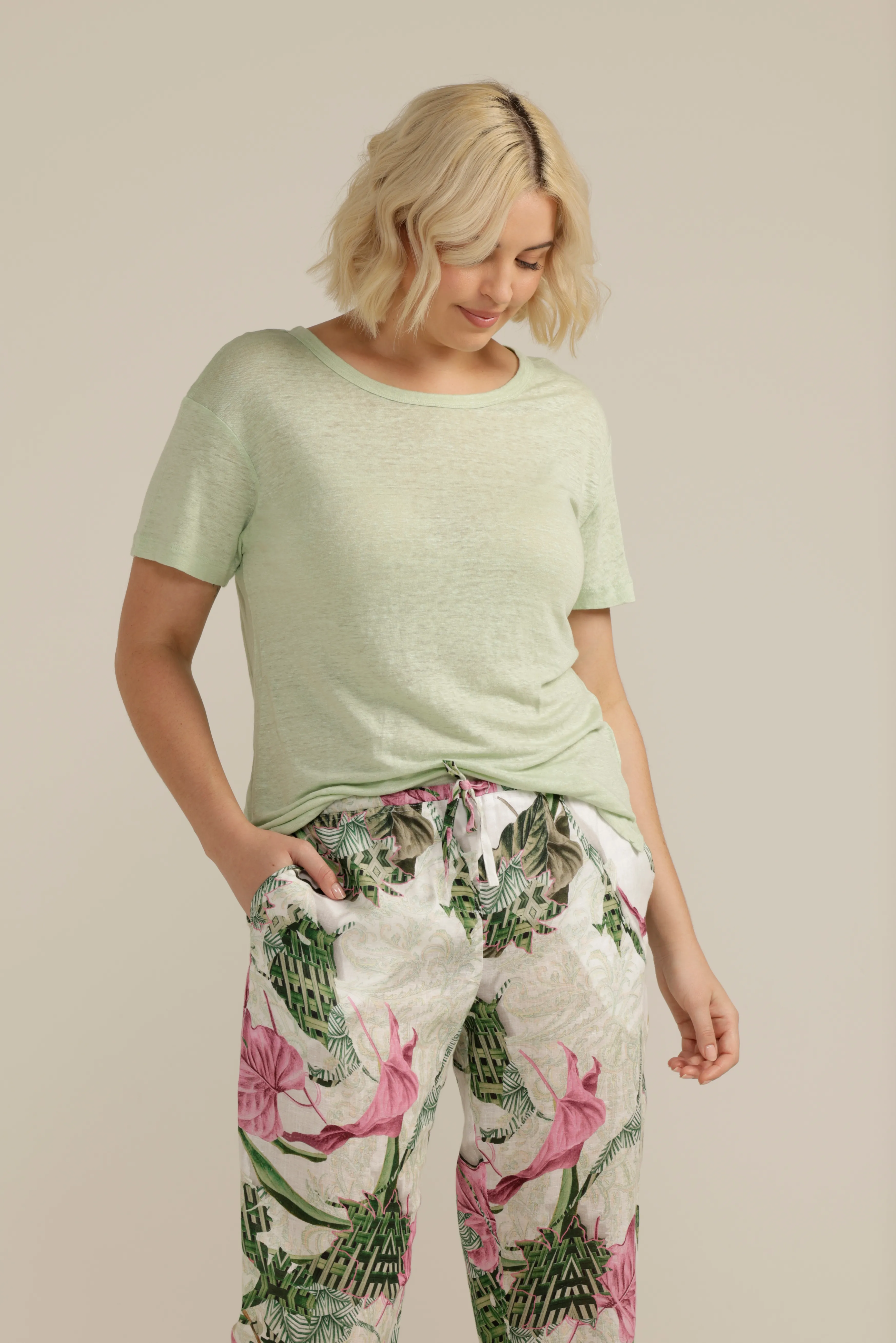 Linen Round Neck Tee Soft Green