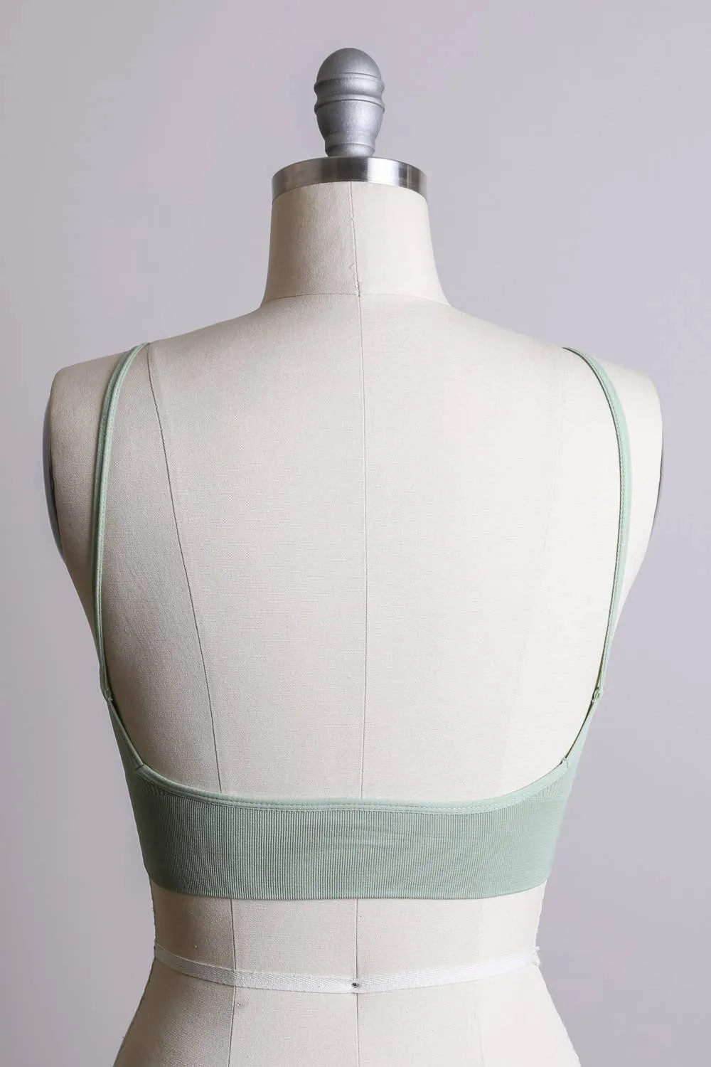 Low Back Basic Seamless Bralette: Black